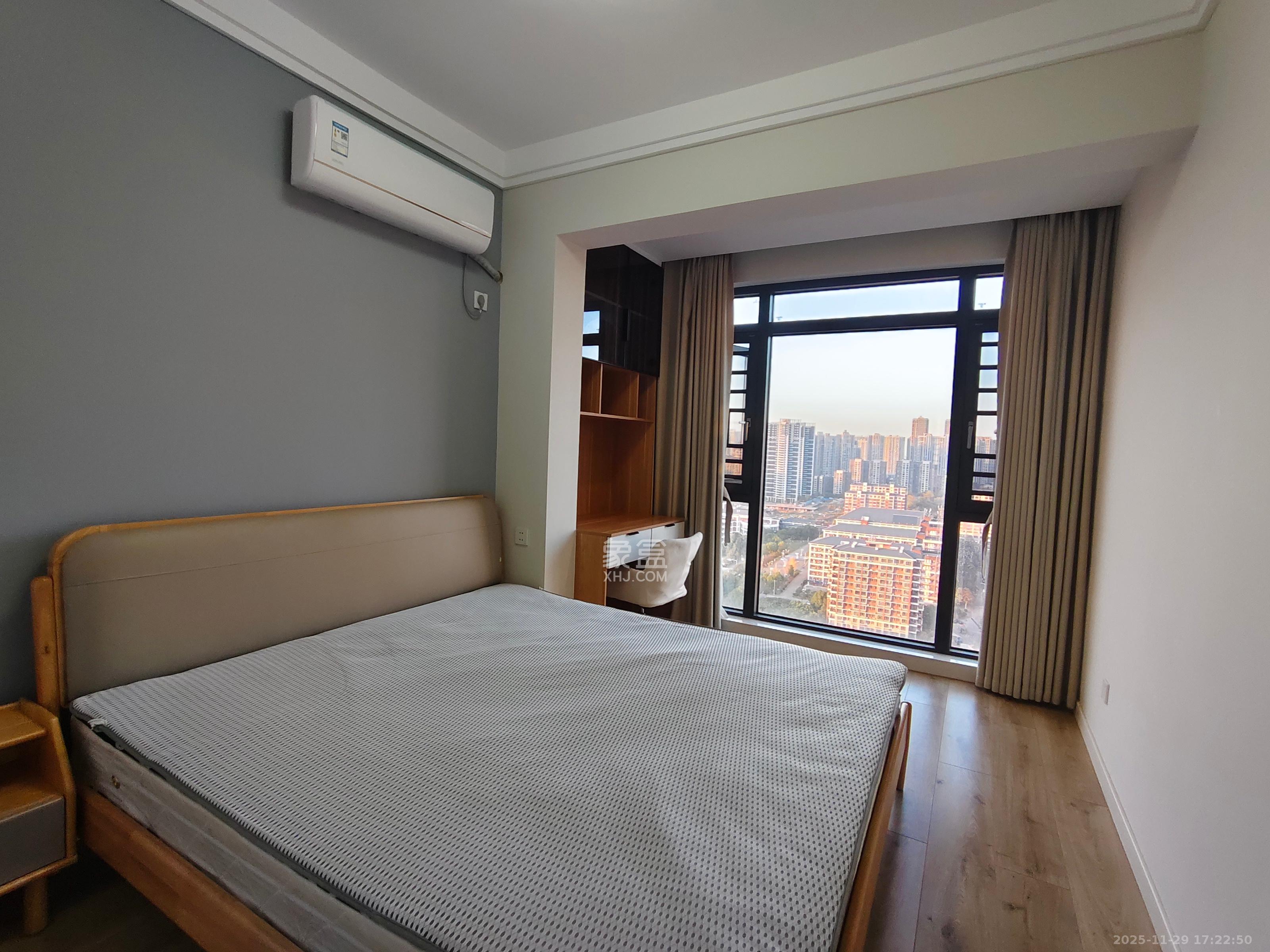 金侨城  3室2厅1卫    2000.0元/月室内图