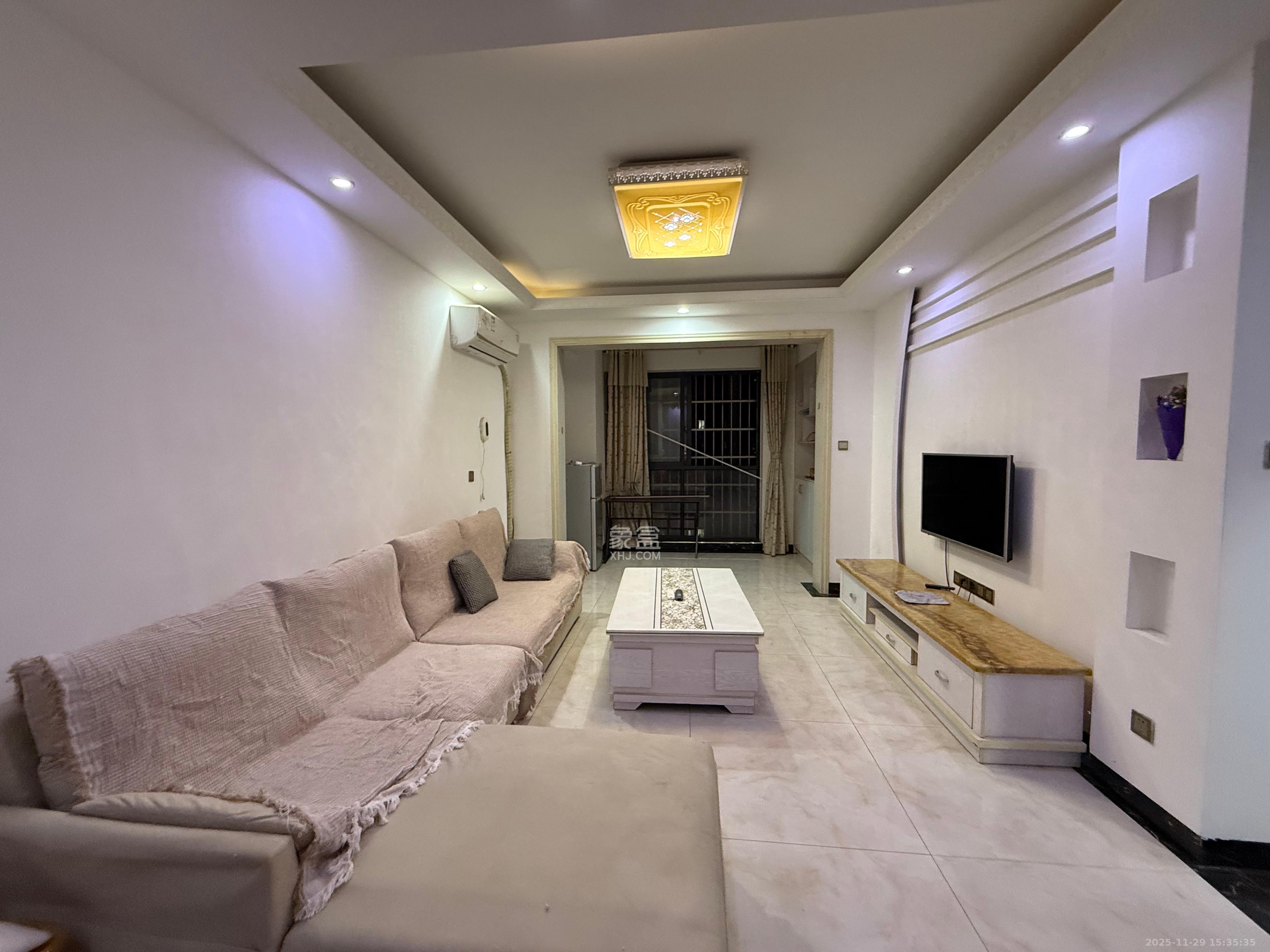 印山蓝色海岸  1室2厅1卫    1800.0元/月