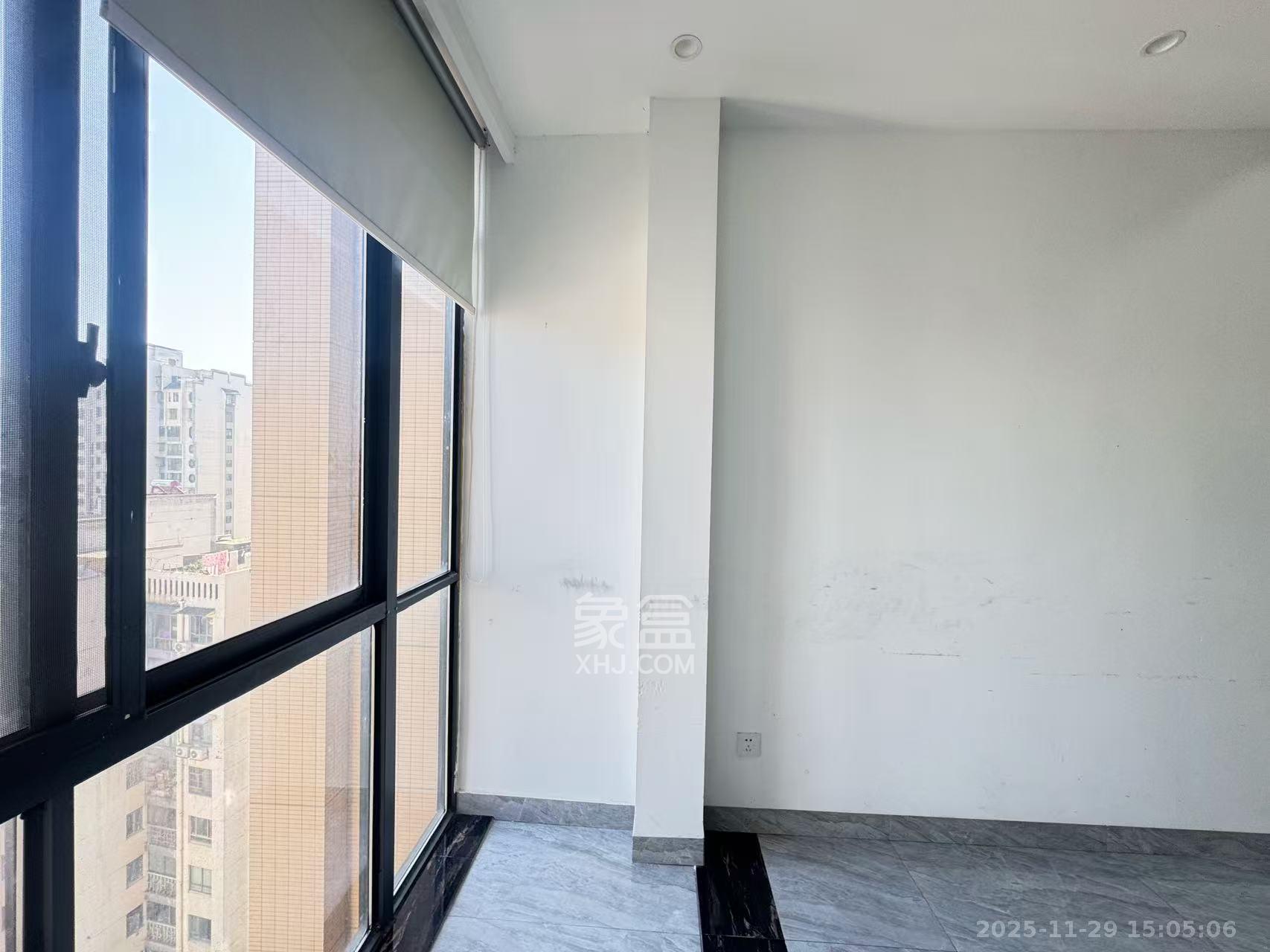 西子湖畔沃府   80.0㎡      2000.0元/月室内图