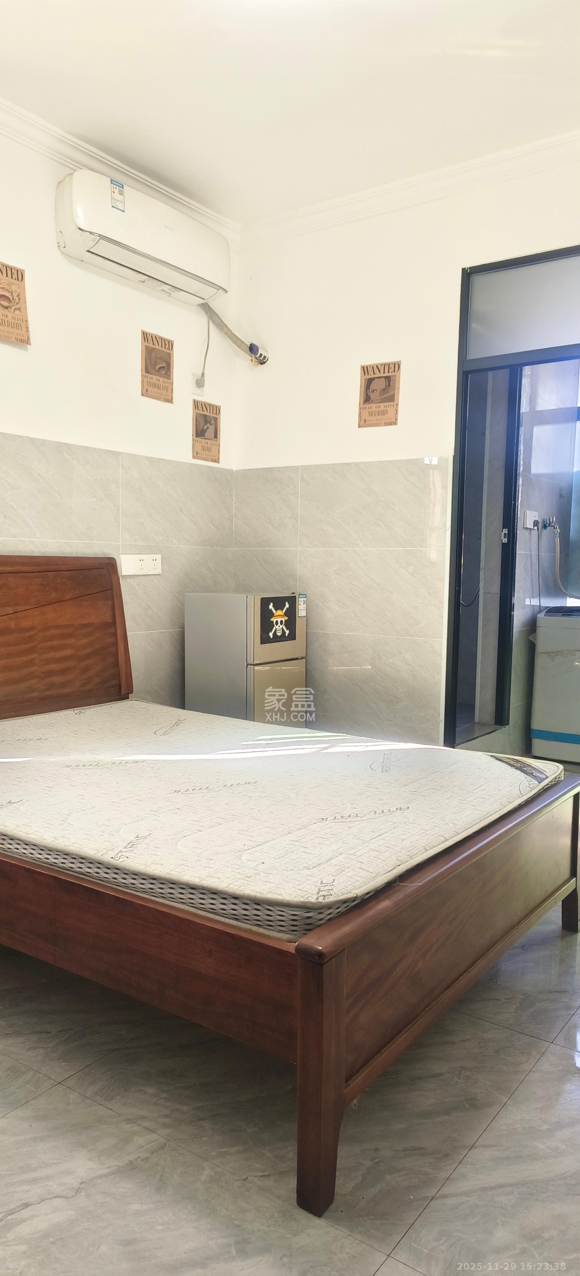 新合四村  1室1厅1卫    1000.0元/月