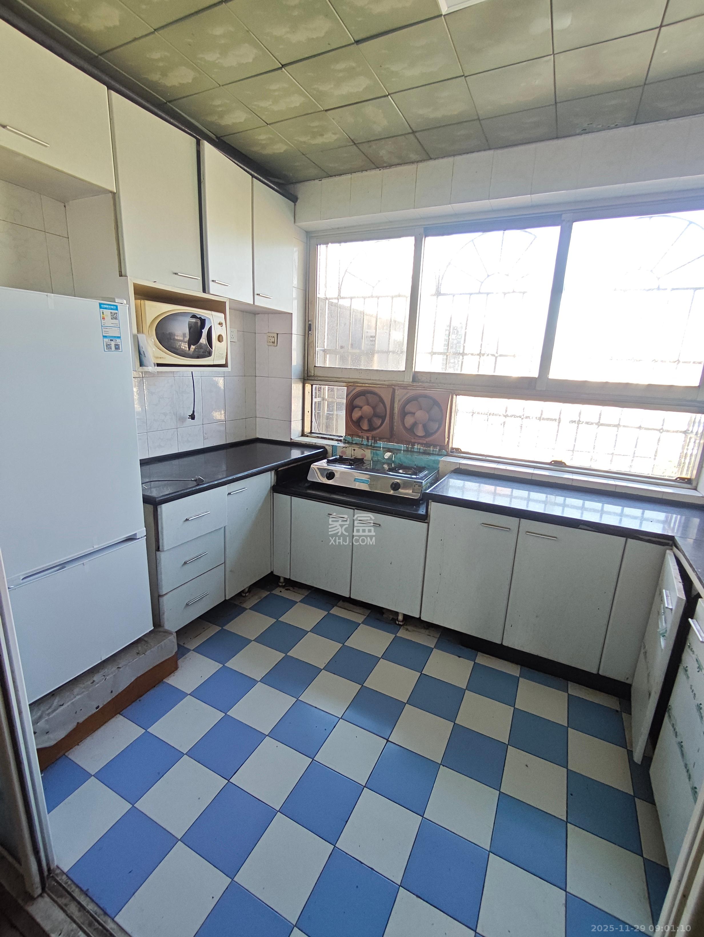 湖南省轻工业品进出口公司宿舍/外贸宿舍 2室1厅1卫 1500.0元/月 湖南省轻工业品进出口公司宿舍/外贸宿舍 2室1厅1卫 1500.0元/月室内图