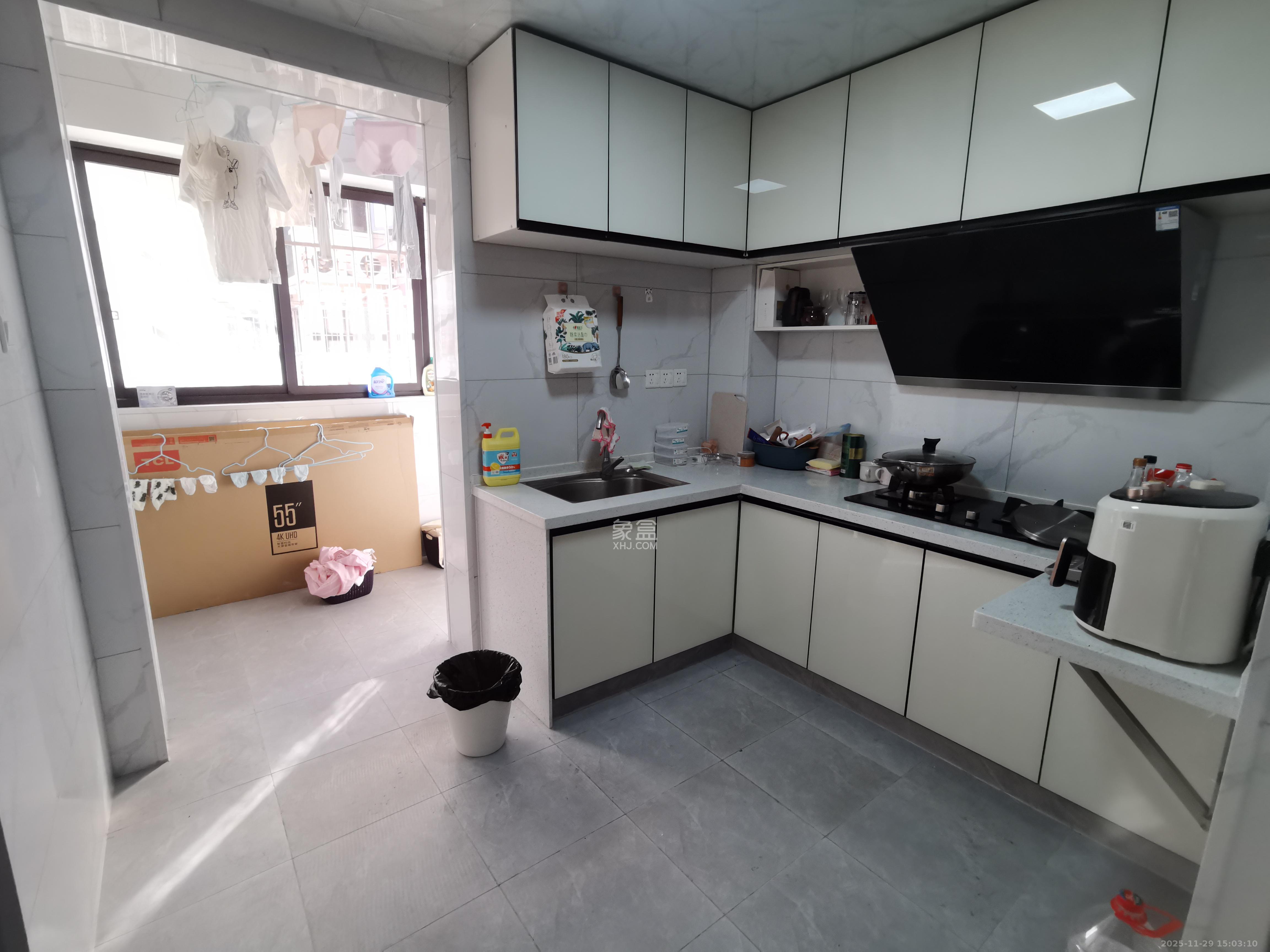 金星佳苑  3室2厅2卫    3500.0元/月室内图