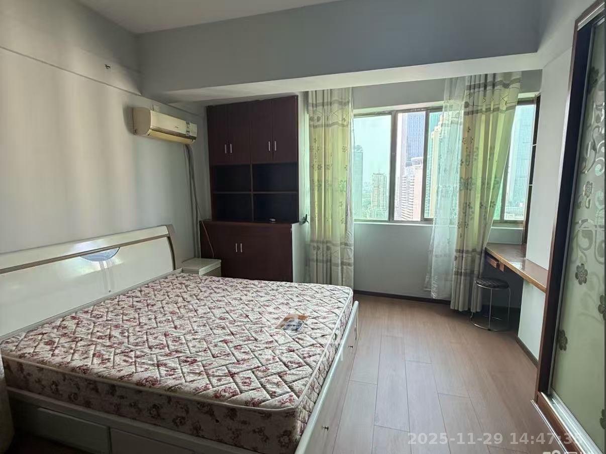 上城星座  1室1厅1卫    1600.0元/月