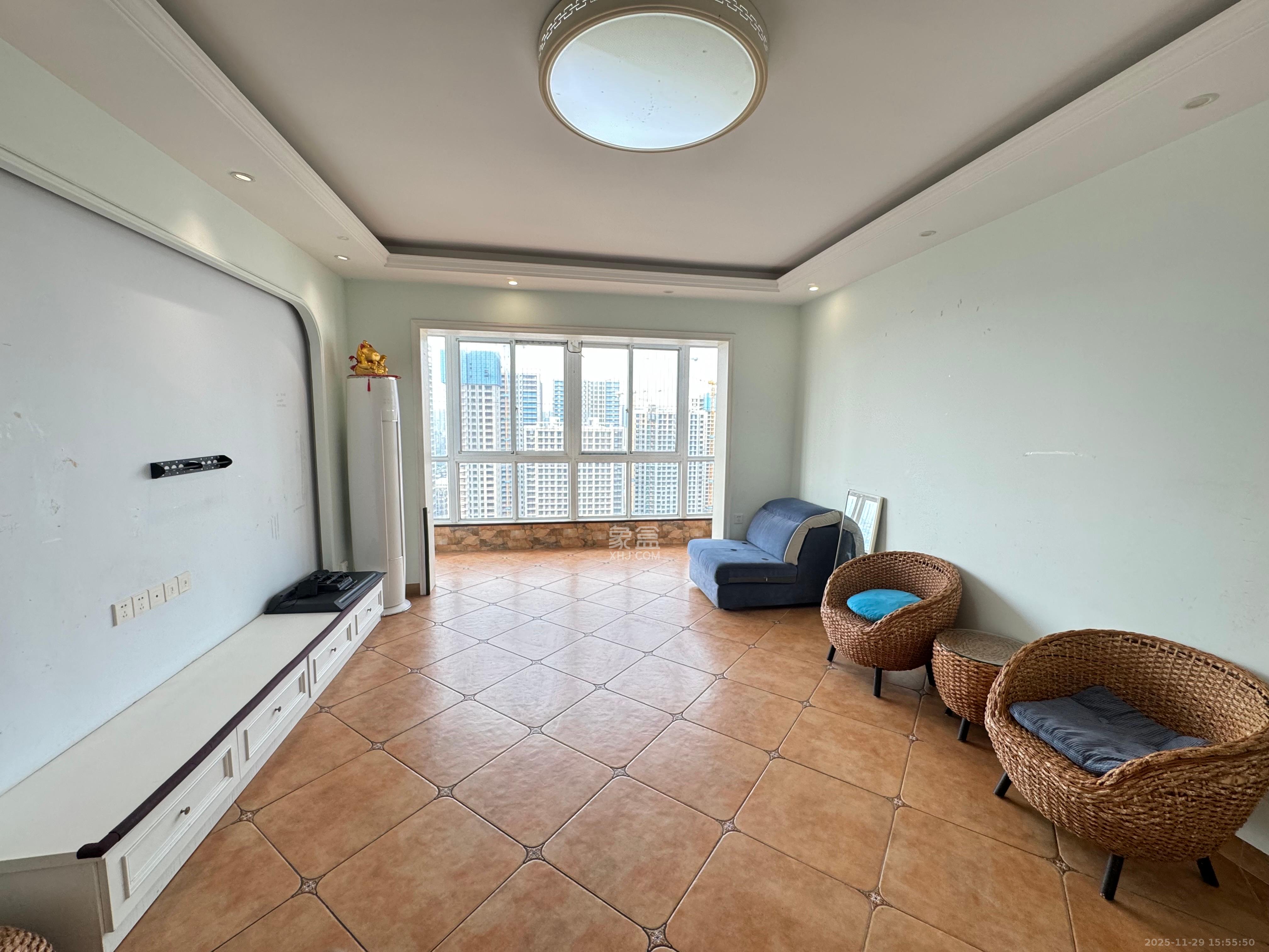 时代星城  3室2厅1卫    2200.0元/月室内图