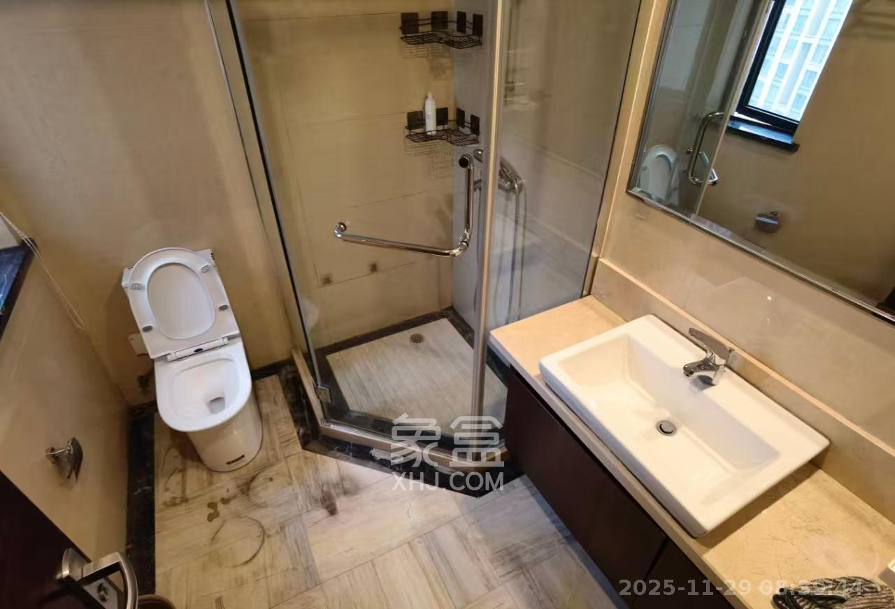 复地崑玉国际一期  2室2厅1卫    4300.0元/月