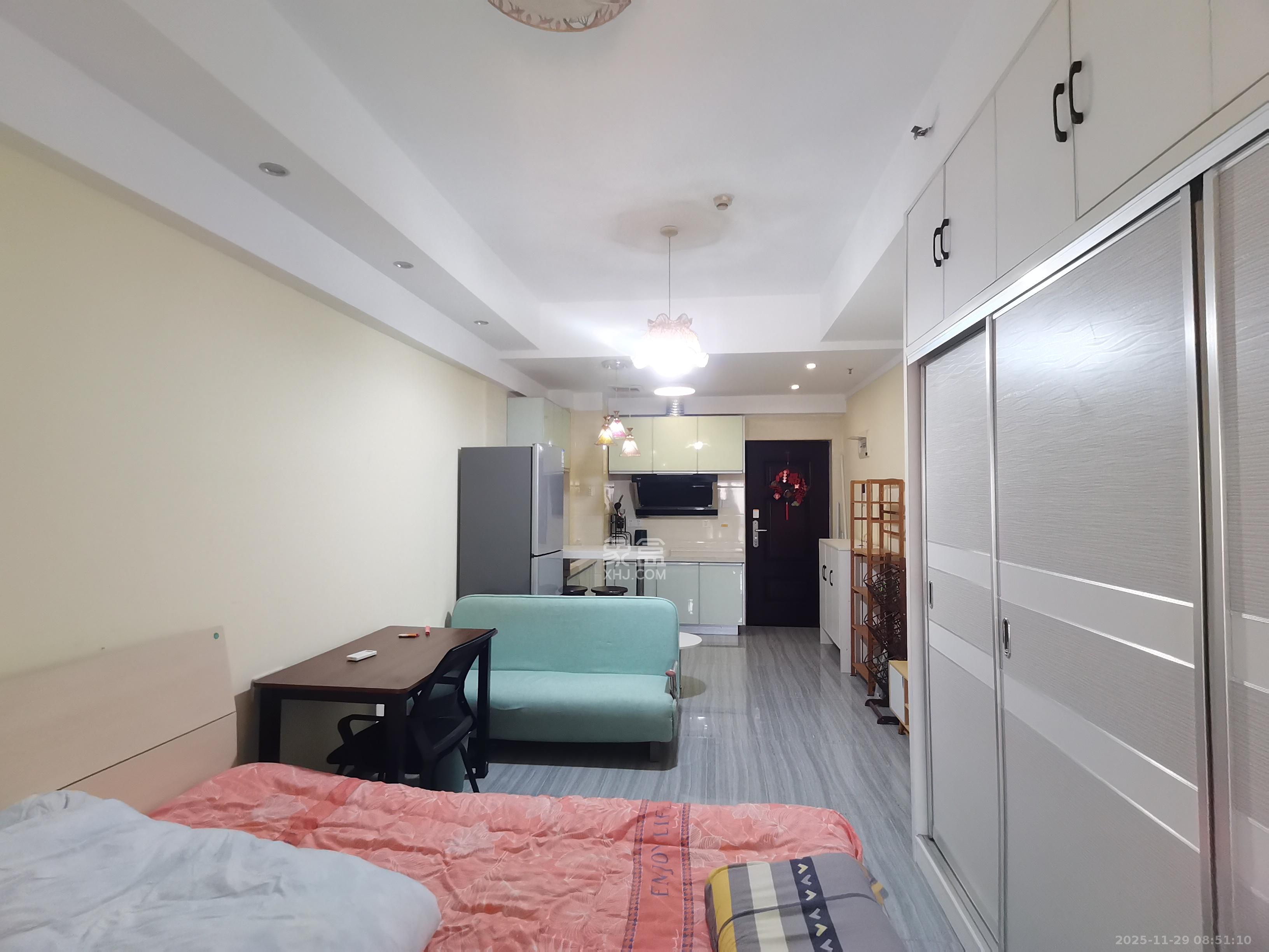 中建芙蓉嘉苑  1室1厅1卫    1350.0元/月