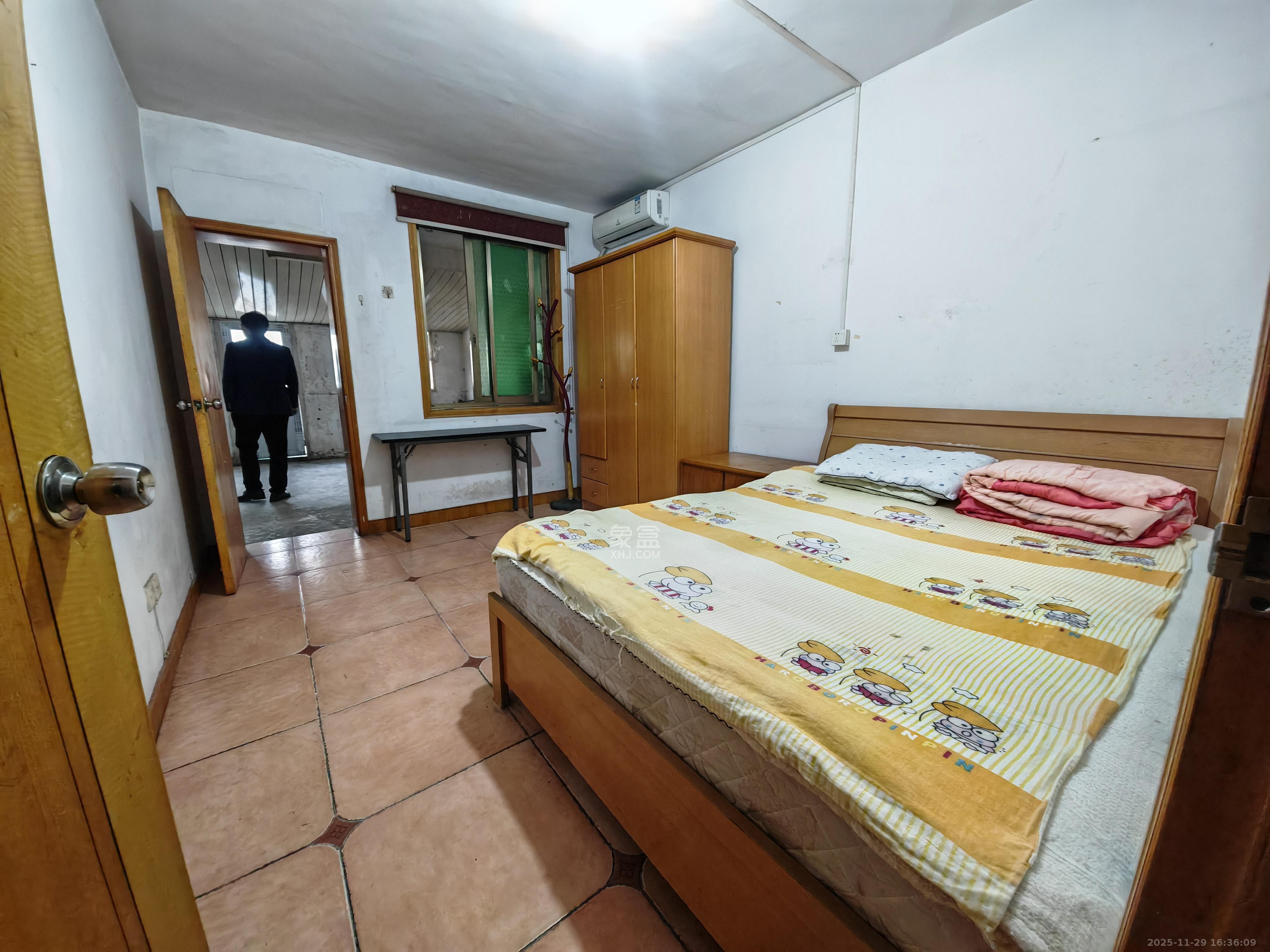 红旗区四片 2室1厅1卫 1600.0元/月 红旗区四片 2室1厅1卫 1600.0元/月室内图