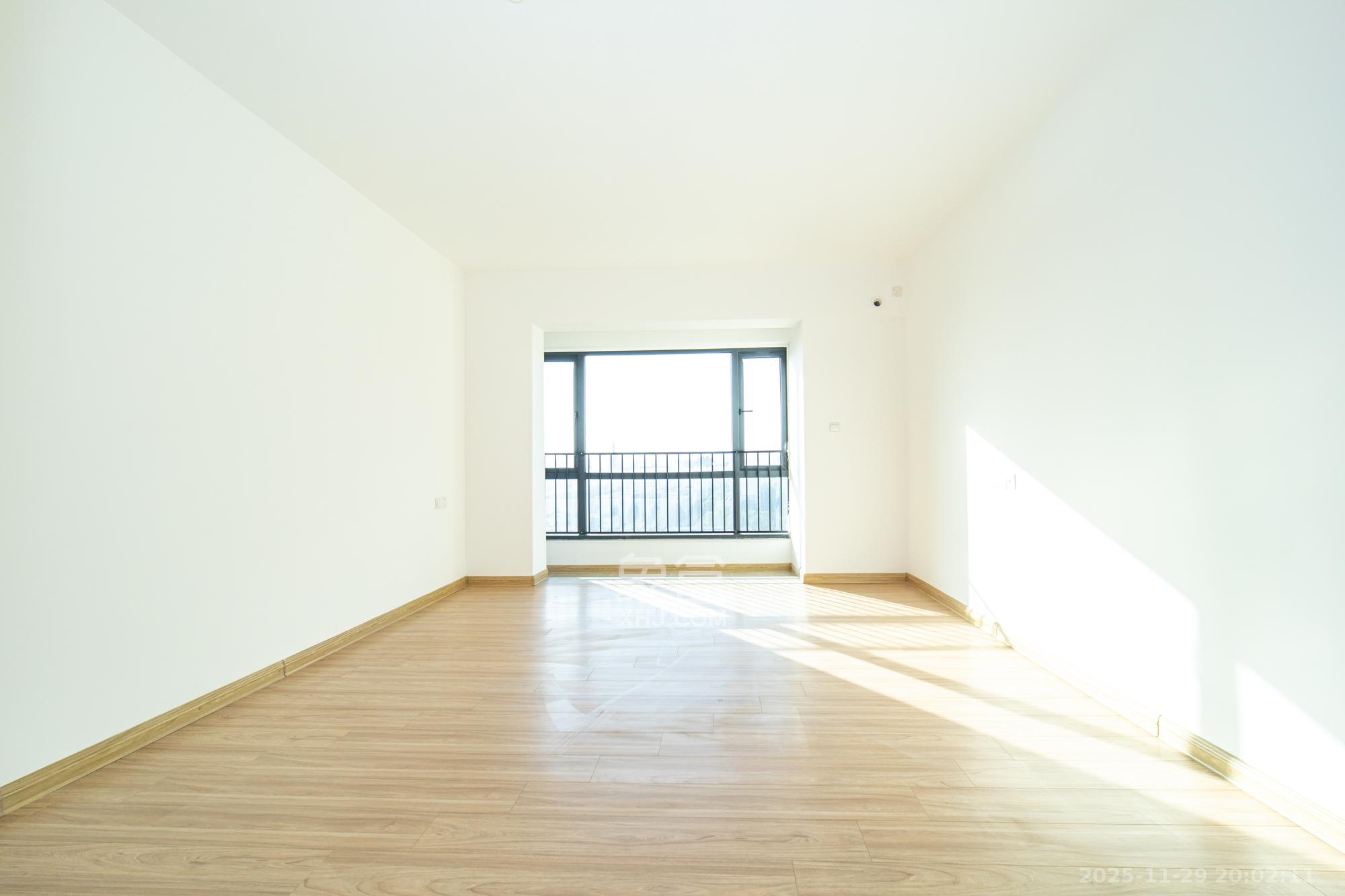 新长海漓湘悦 1室1厅1卫 25.0万 新长海漓湘悦 1室1厅1卫 25.0万客厅