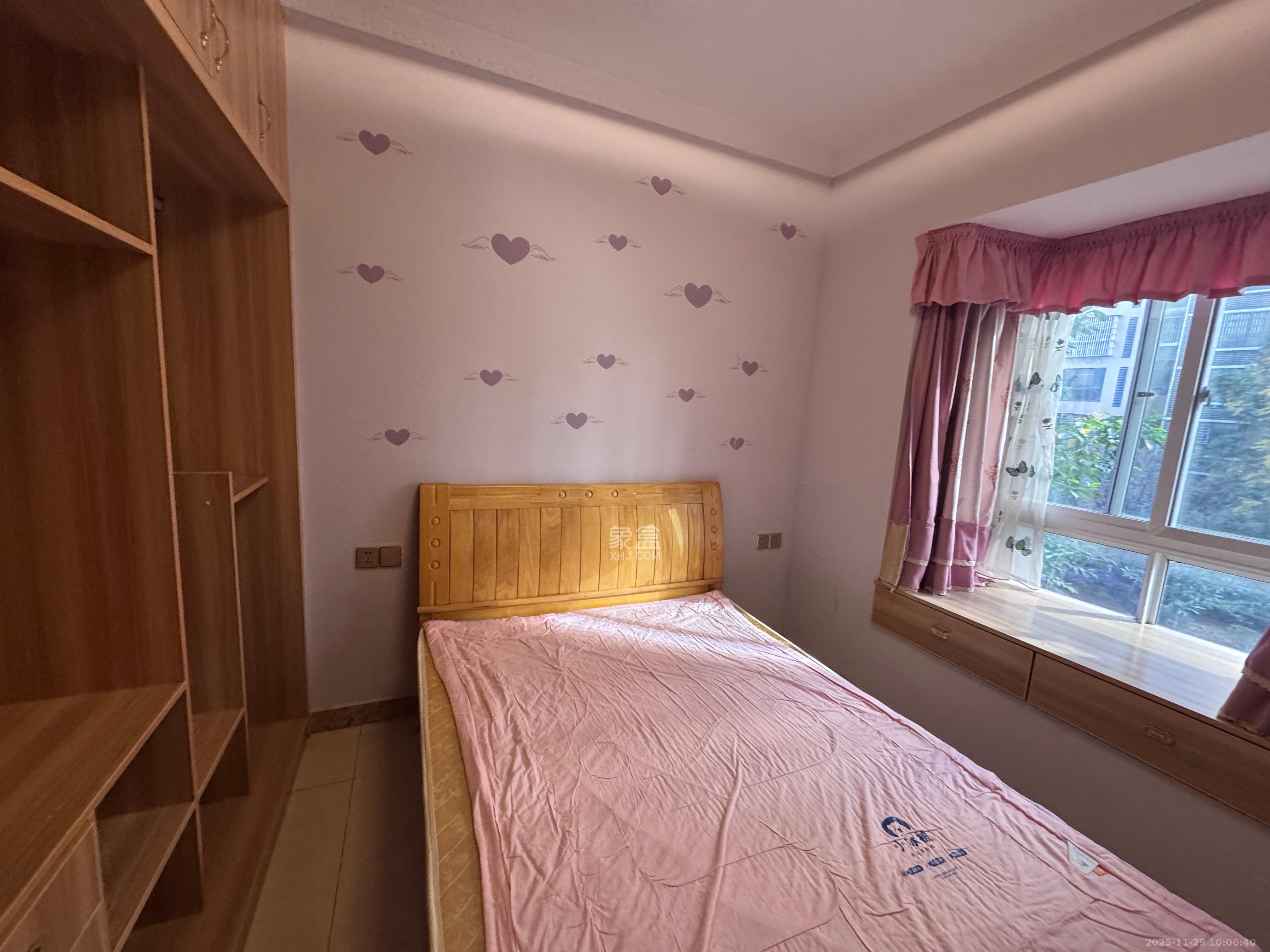 楚天世纪城西苑  3室2厅2卫    2100.0元/月室内图