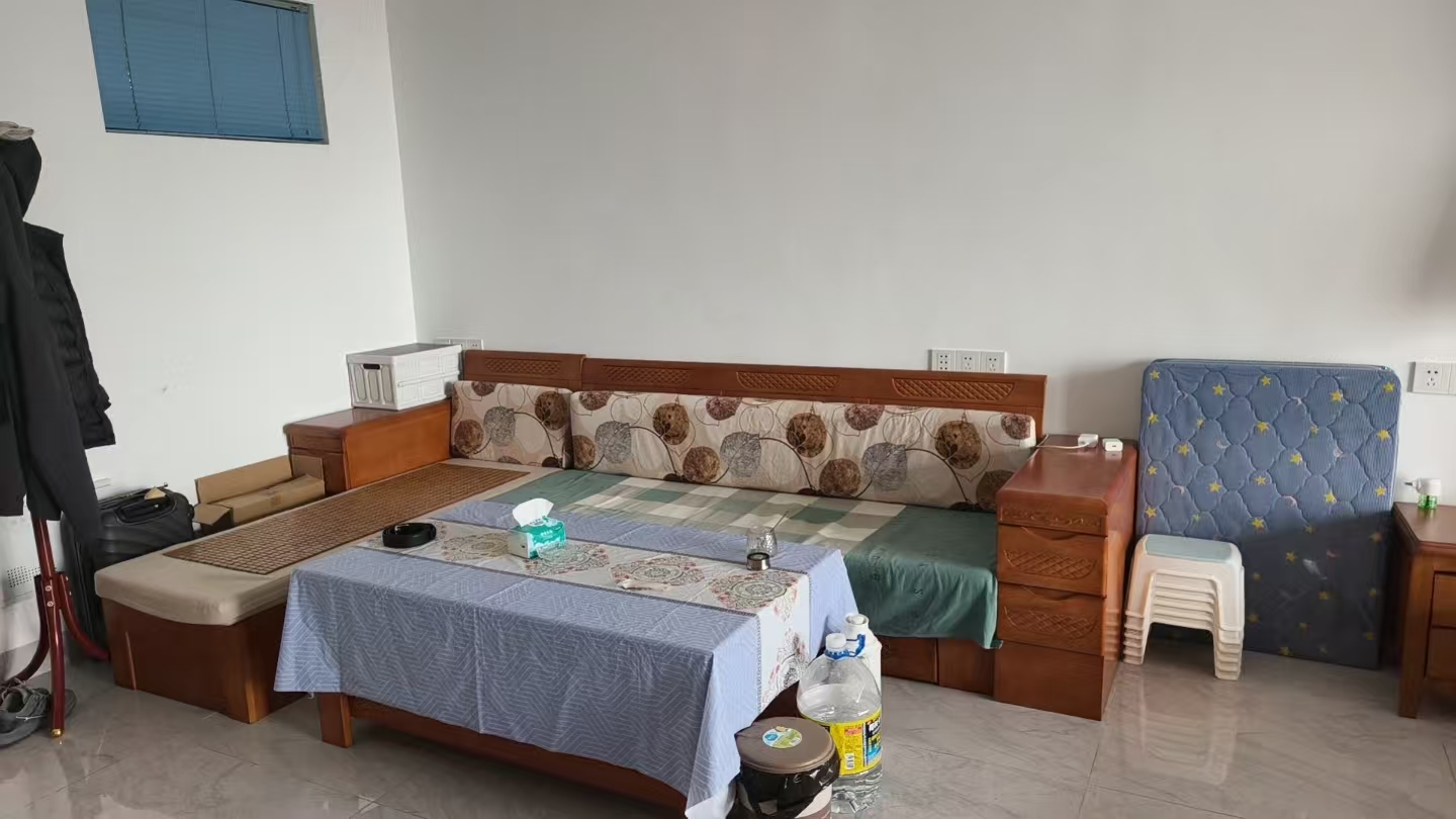 蓝海瑞园  1室0厅1卫    1800.0元/月室内图