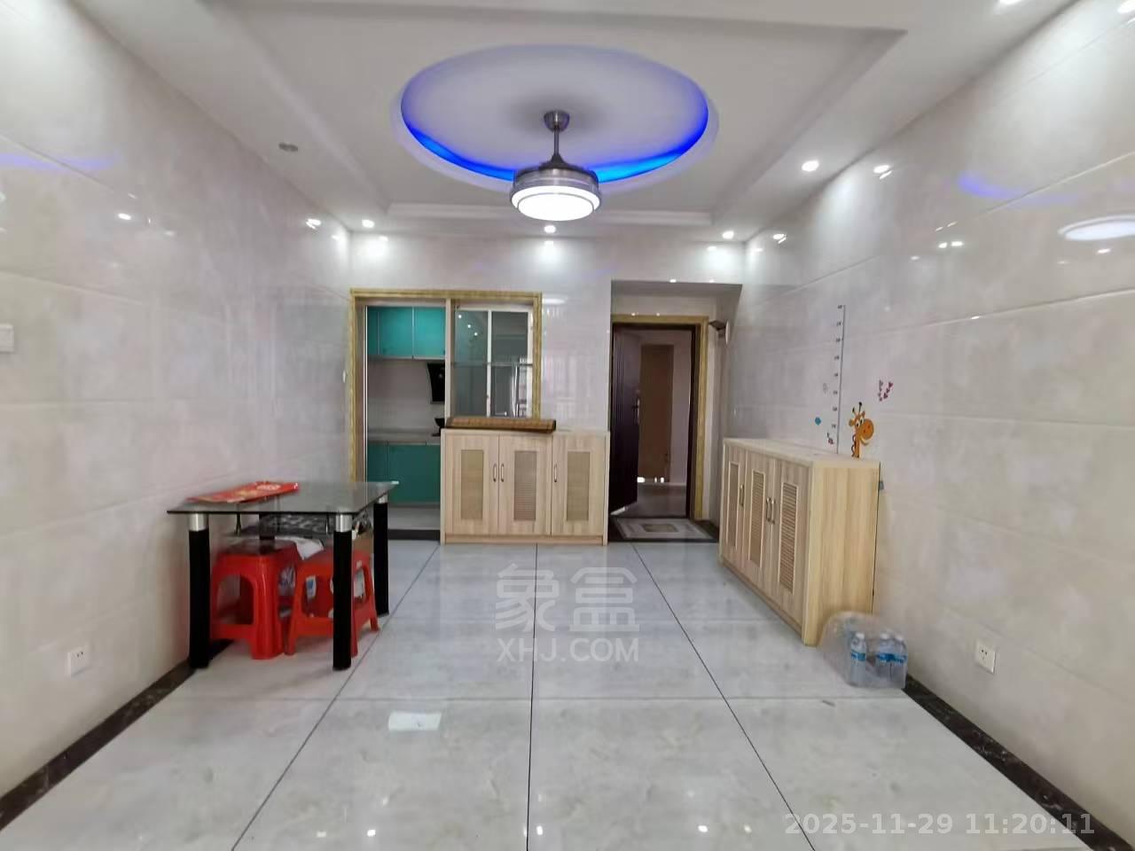 湘银星城  3室2厅2卫    2300.0元/月室内图