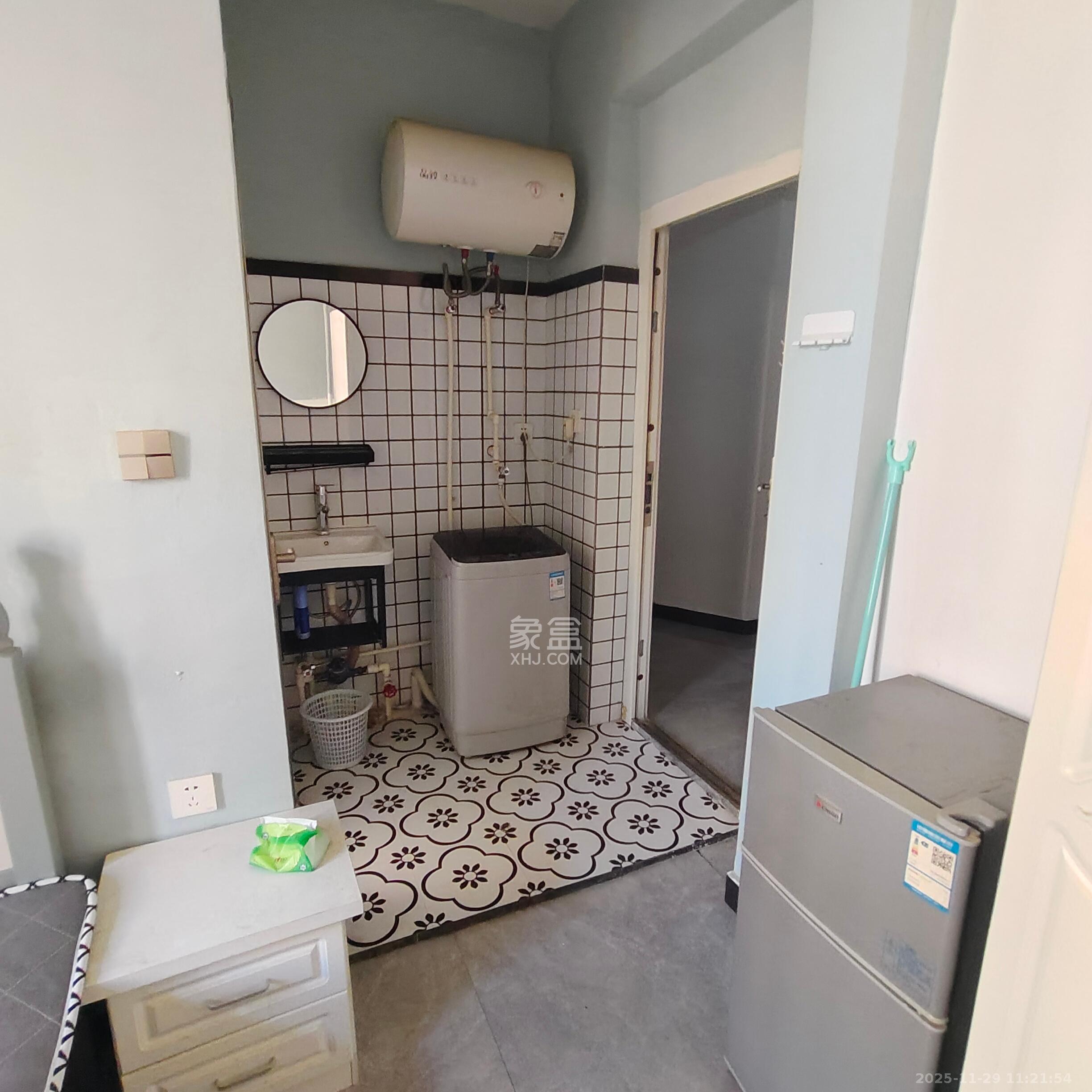 楚天世纪城西苑  1室0厅1卫    650.0元/月室内图