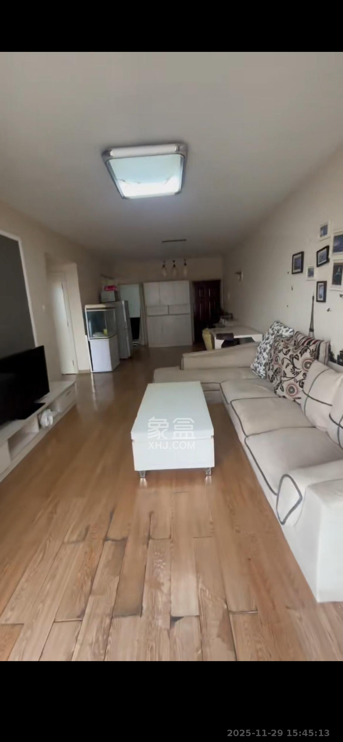 麓谷锦和园  2室1厅1卫    1800.0元/月