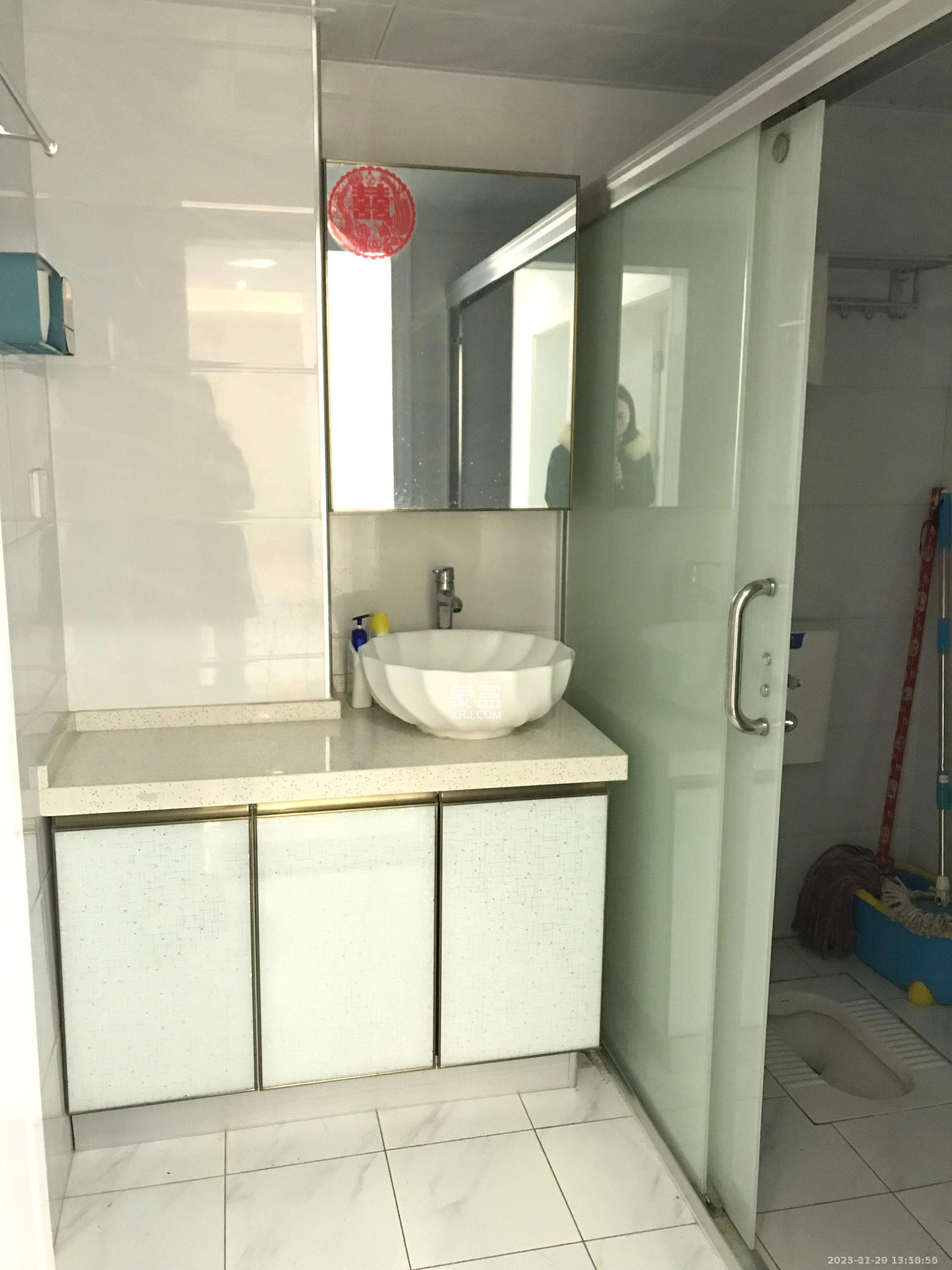 奥克斯滨仕花园（奥克斯洋湖广场/奥克斯中心）  3室2厅1卫    3200.0元/月室内图