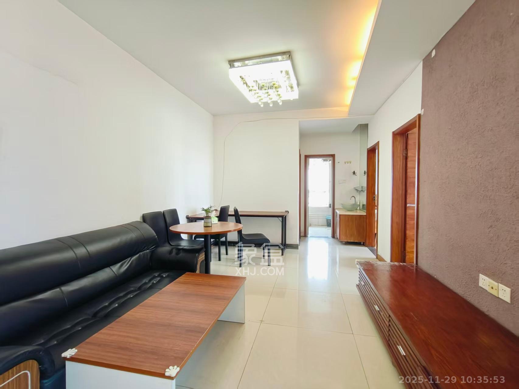 新楚天扶华庭  2室1厅1卫    2300.0元/月