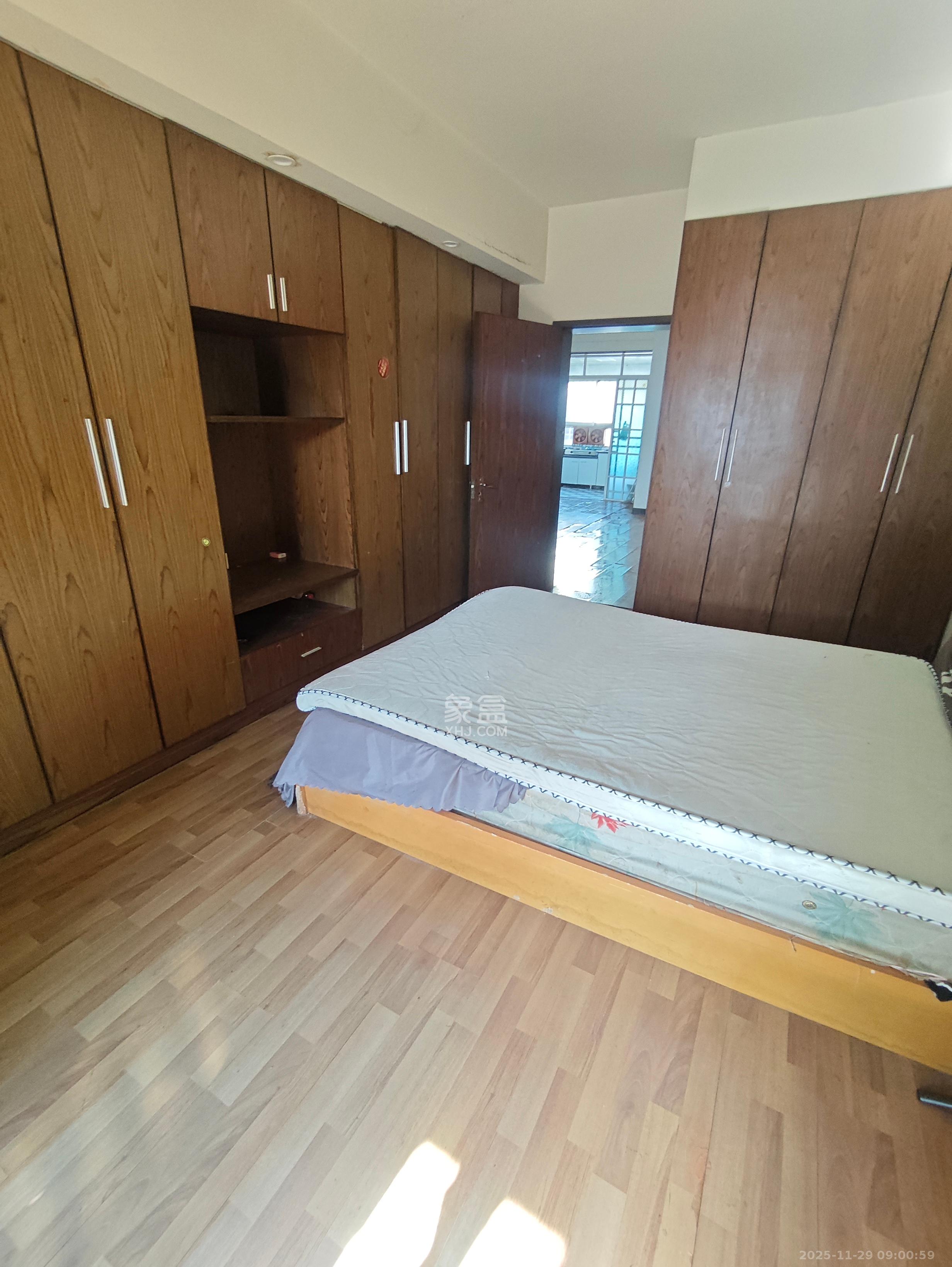 湖南省轻工业品进出口公司宿舍/外贸宿舍  2室1厅1卫    1500.0元/月室内图