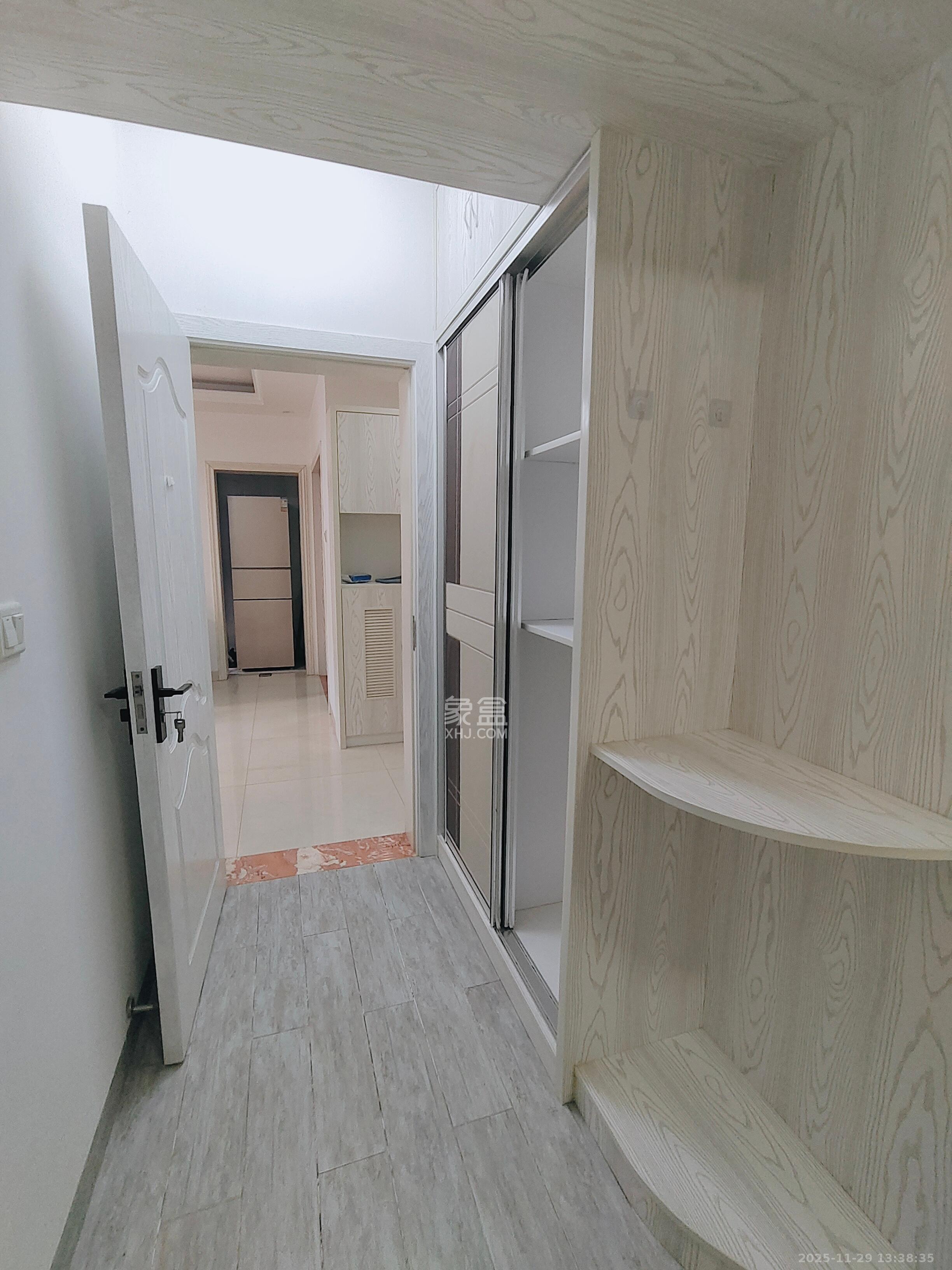 康桥长郡 3室2厅1卫 2000.0元/月 康桥长郡 3室2厅1卫 2000.0元/月室内图