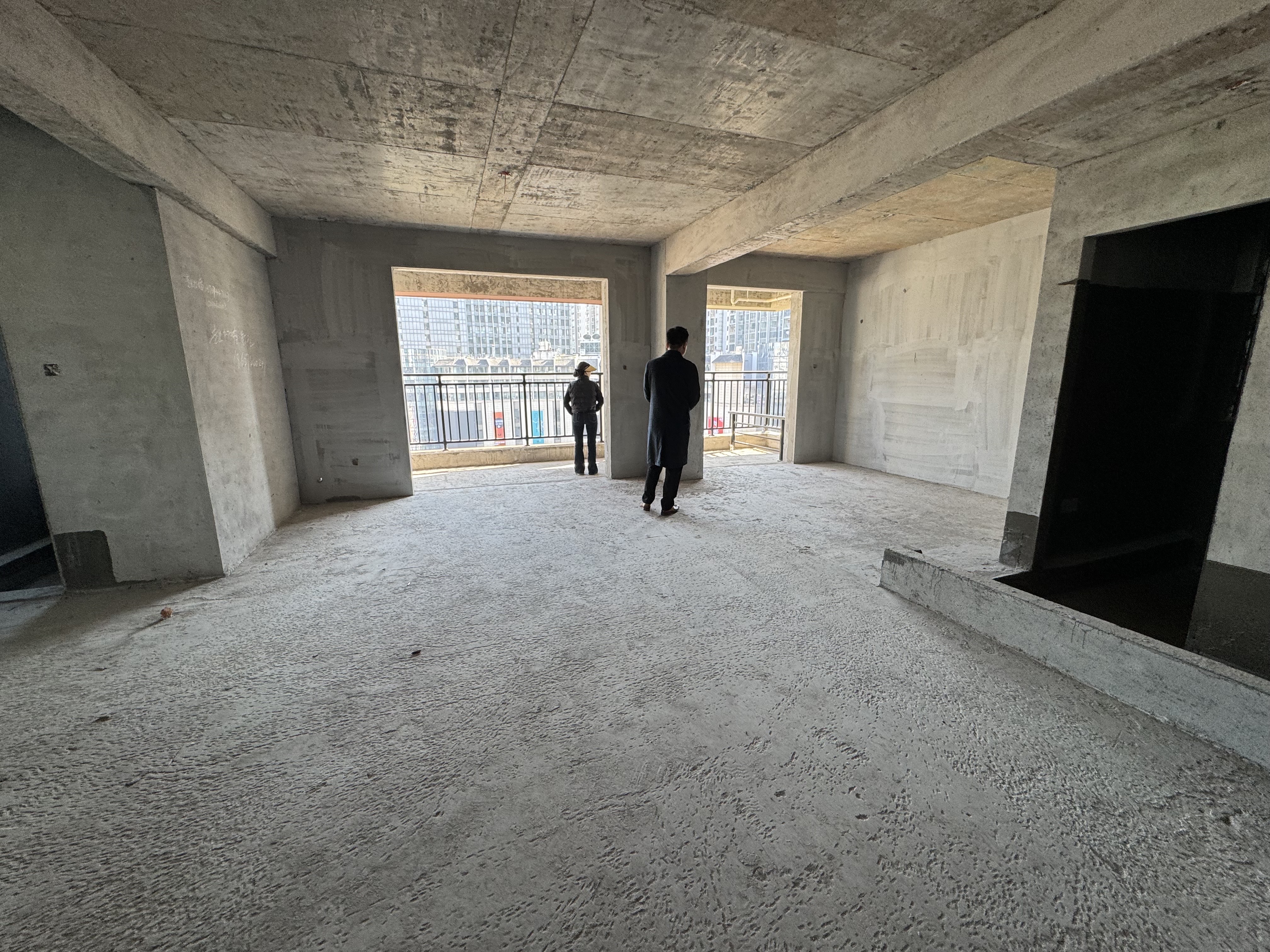 奇峰广场 4室2厅2卫 1000.0元/月 奇峰广场 4室2厅2卫 1000.0元/月室内图