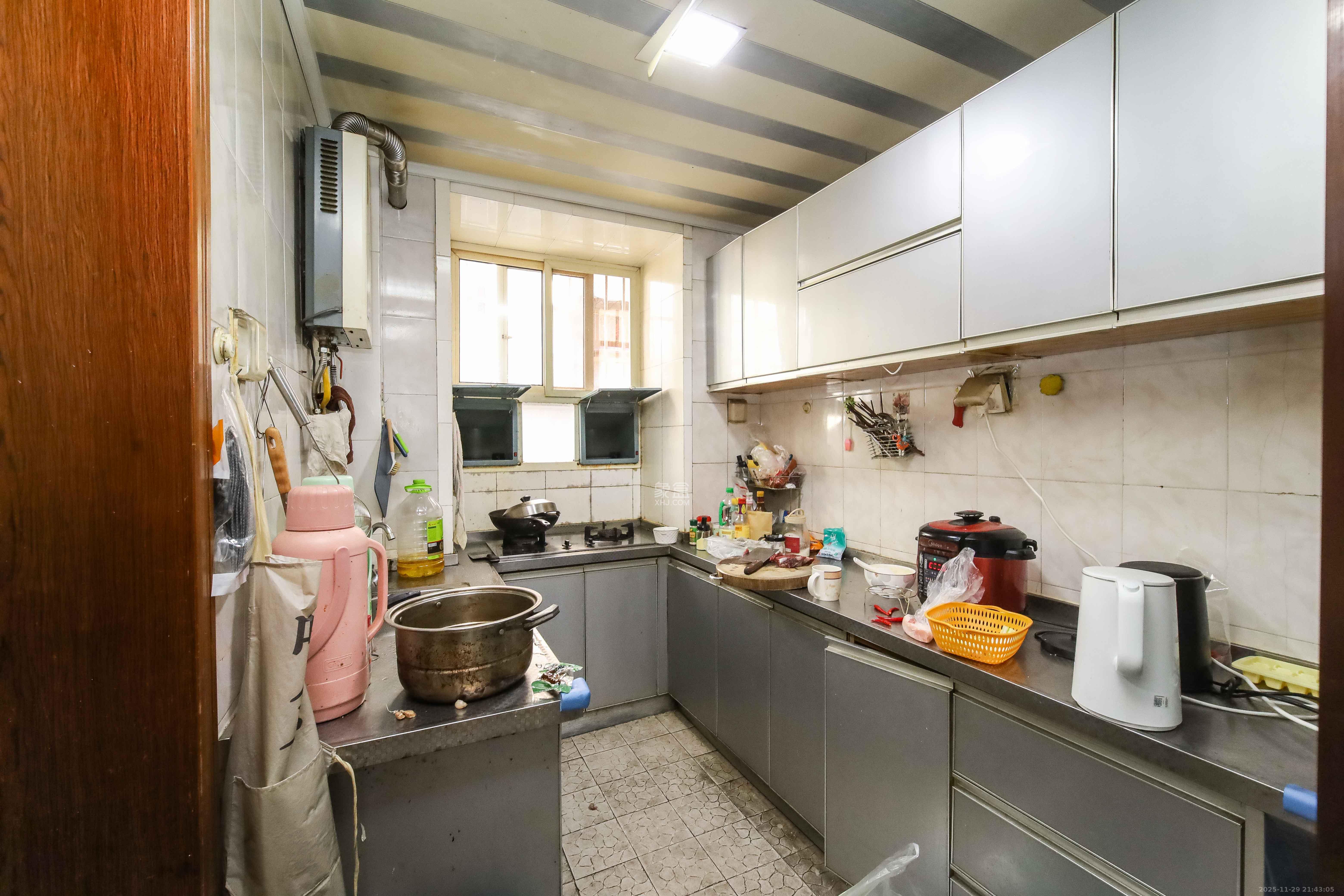 德政园  2室2厅1卫    53.0万厨房