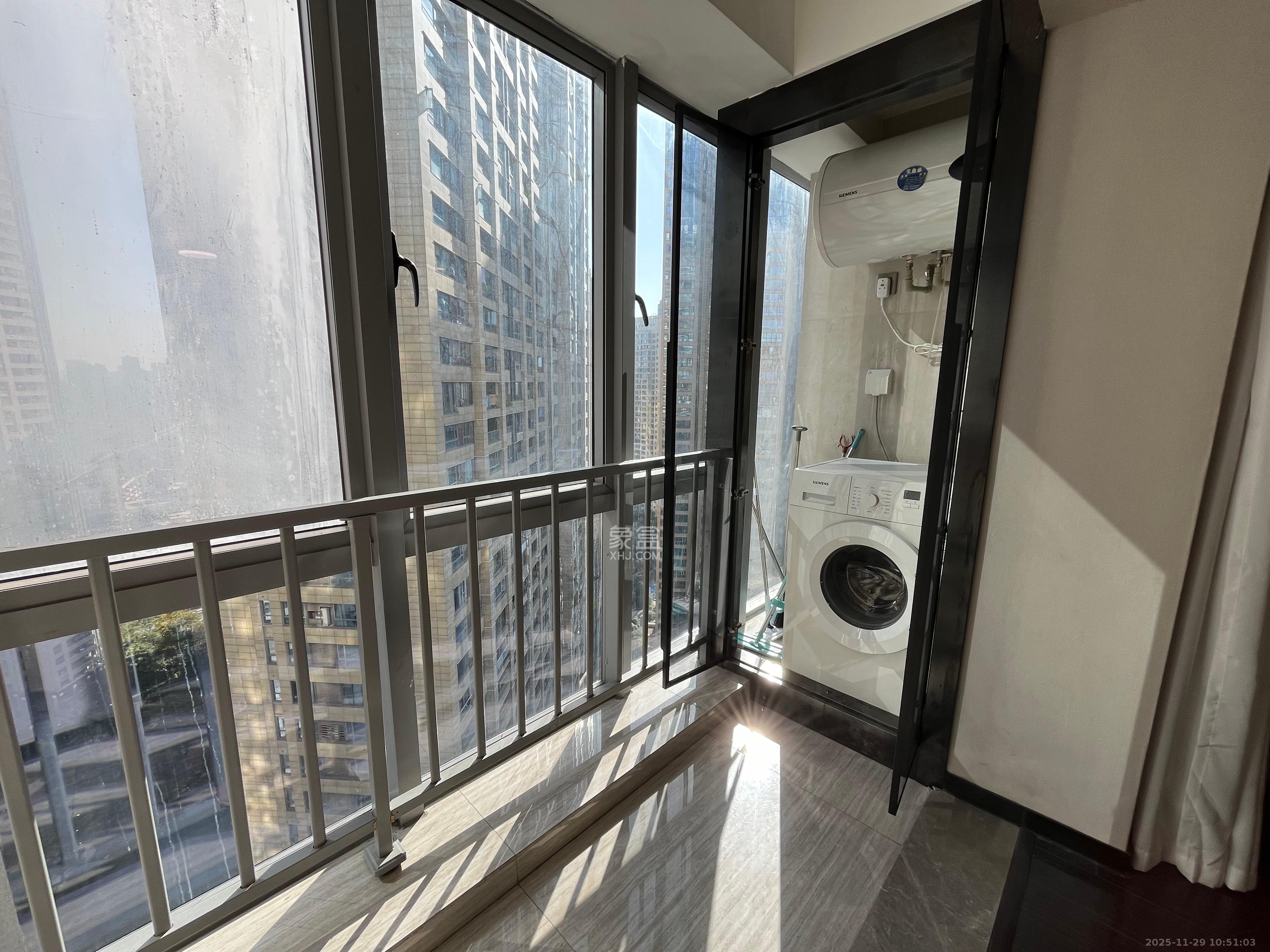 保利国际广场  1室1厅1卫    2200.0元/月室内图