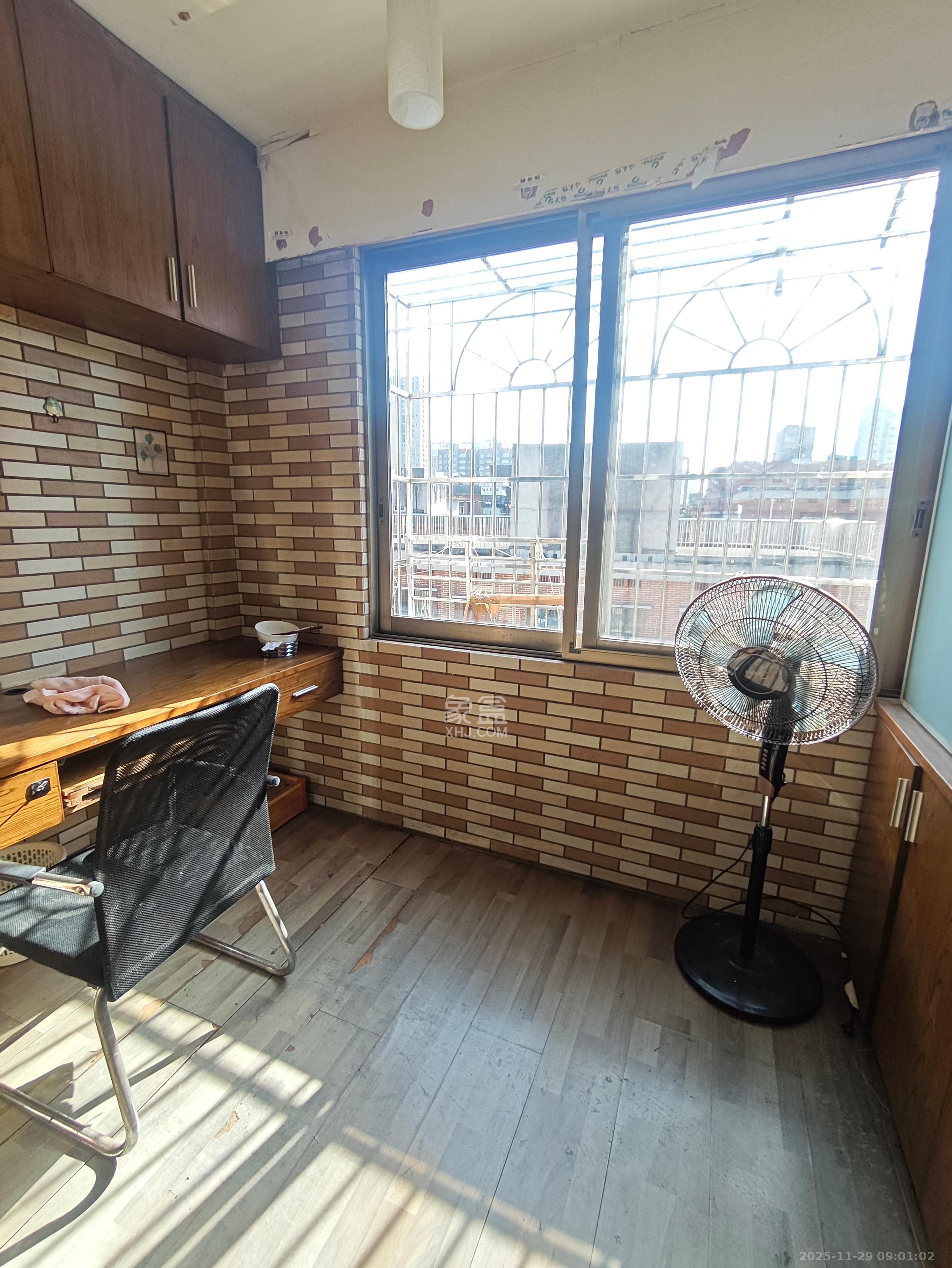 湖南省轻工业品进出口公司宿舍/外贸宿舍 2室1厅1卫 1500.0元/月 湖南省轻工业品进出口公司宿舍/外贸宿舍 2室1厅1卫 1500.0元/月室内图