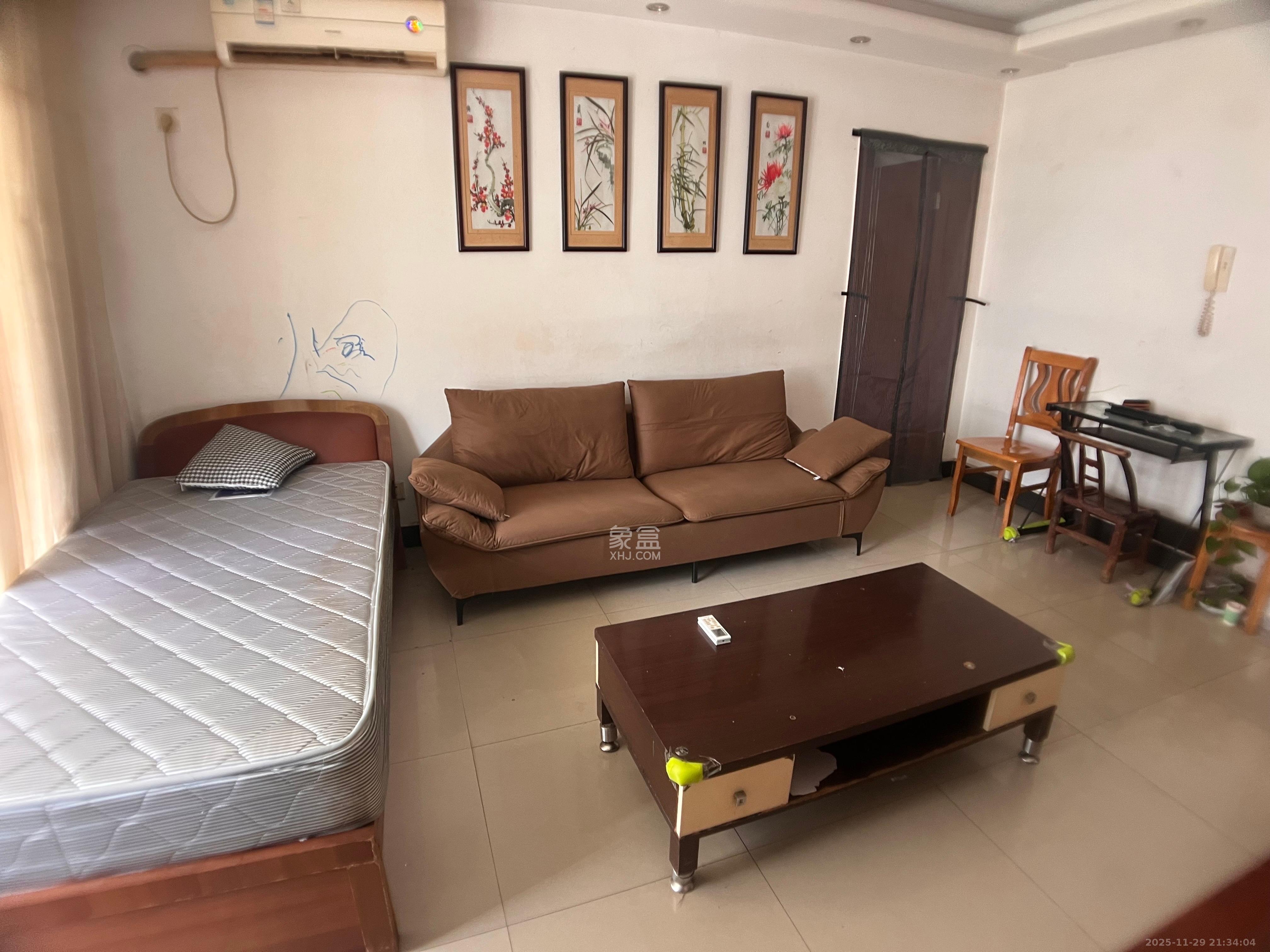 金麓西岸和苑 2室2厅1卫 1600.0元/月 金麓西岸和苑 2室2厅1卫 1600.0元/月室内图