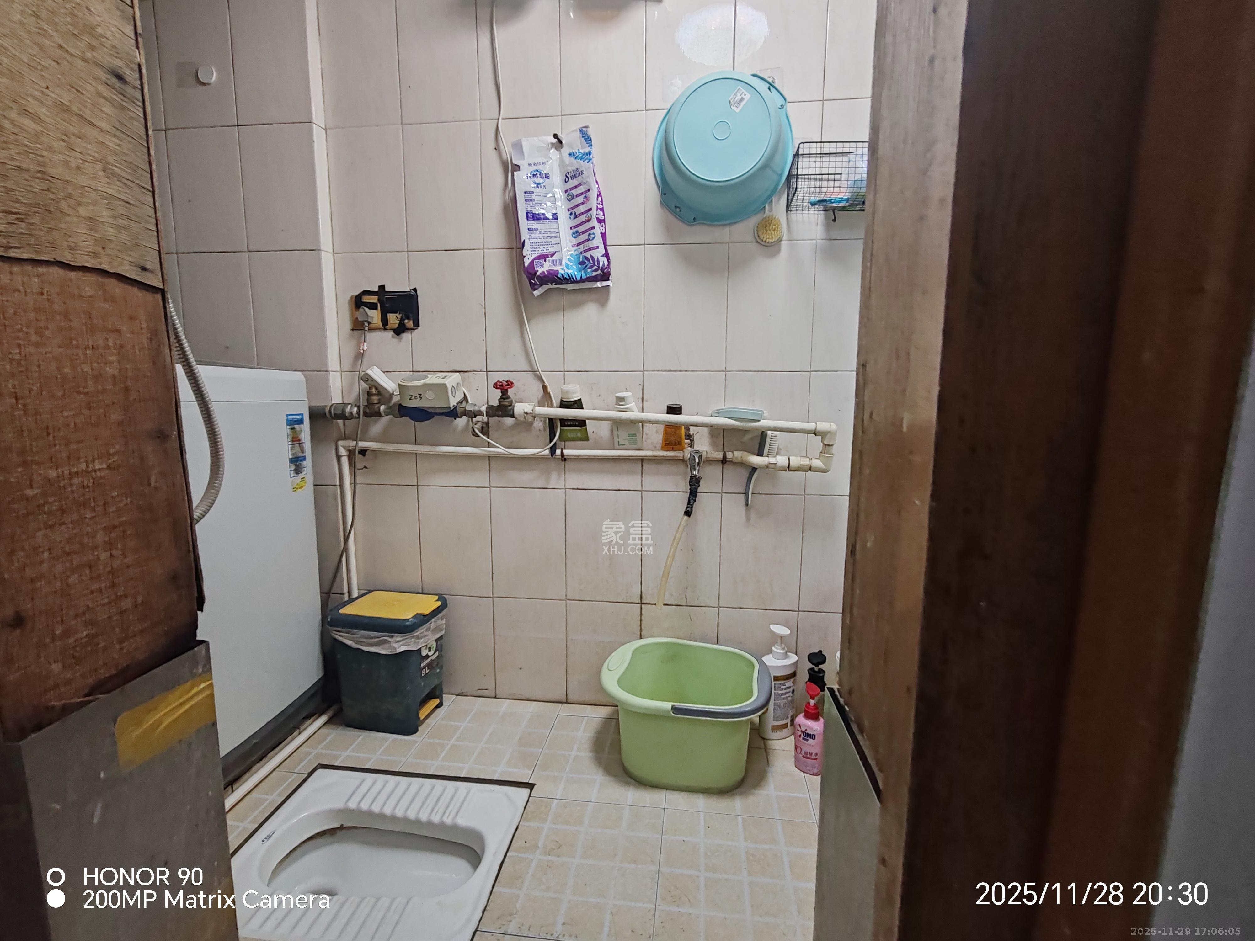 狮子山一片  2室1厅1卫    1400.0元/月室内图