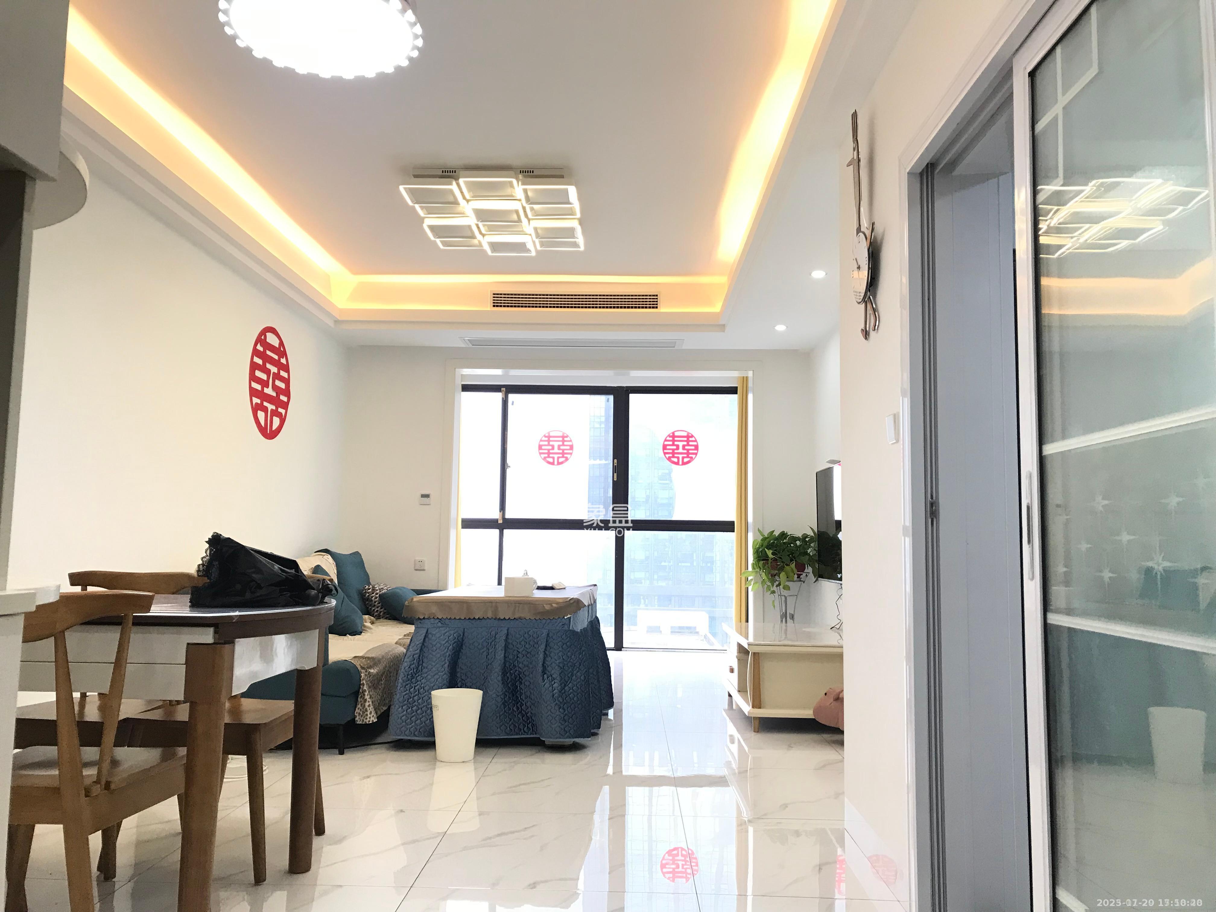 奥克斯滨仕花园（奥克斯洋湖广场/奥克斯中心）  3室2厅1卫    3200.0元/月室内图