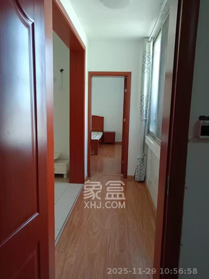 长沙卷烟厂高层小区  3室2厅1卫    2400.0元/月室内图