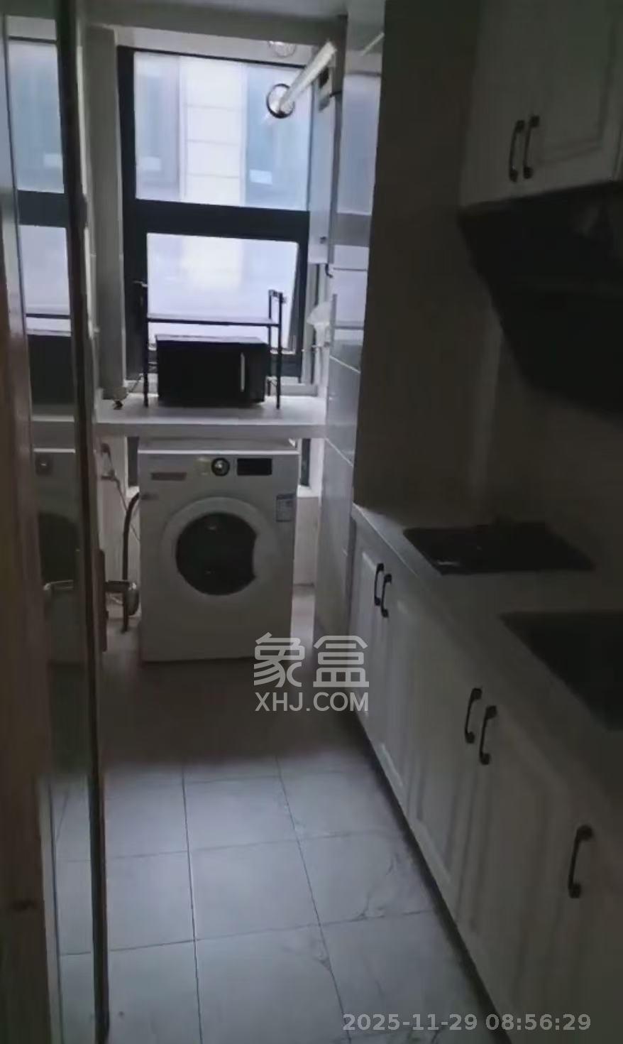 第六都（陆都小区）  1室1厅1卫    1800.0元/月室内图