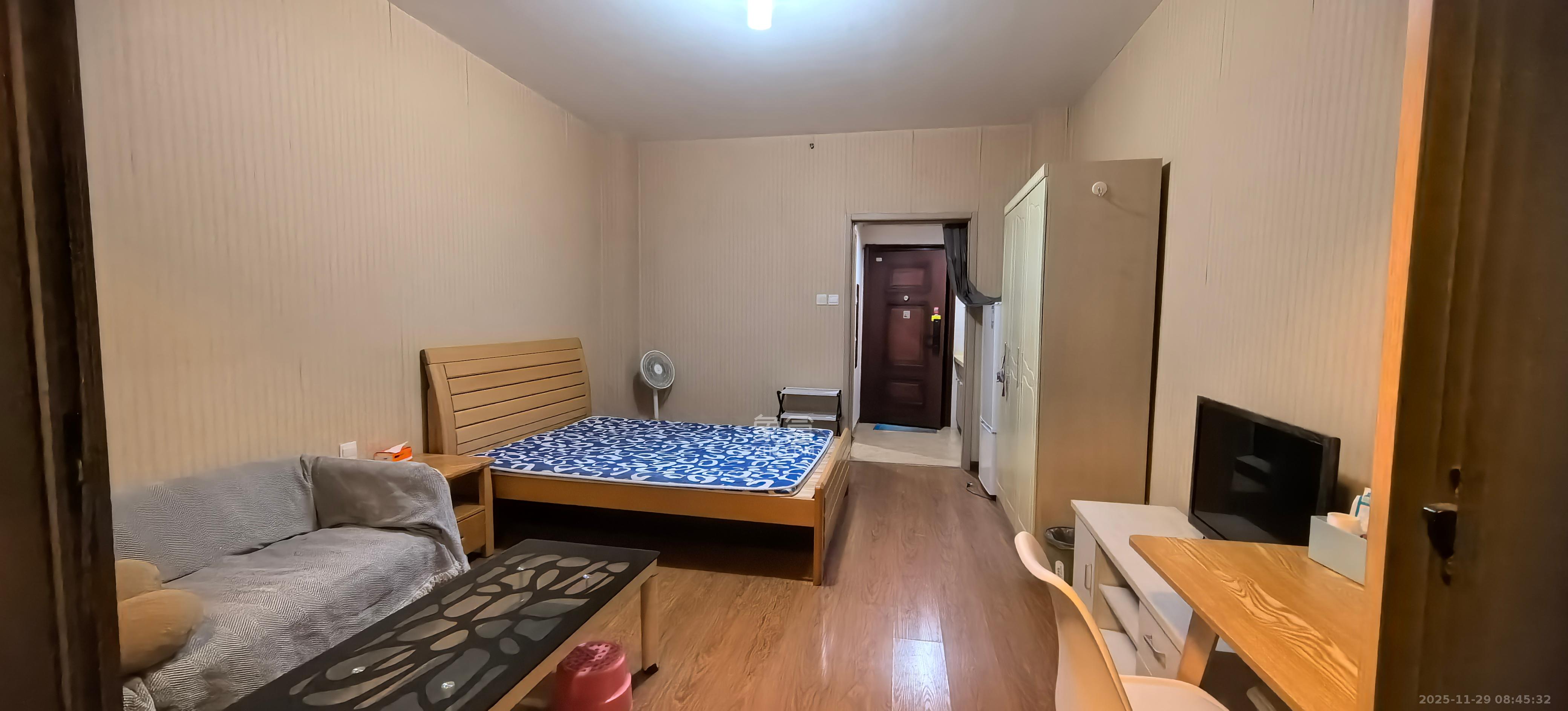 花漾年华（桂花园）  1室1厅1卫    1100.0元/月