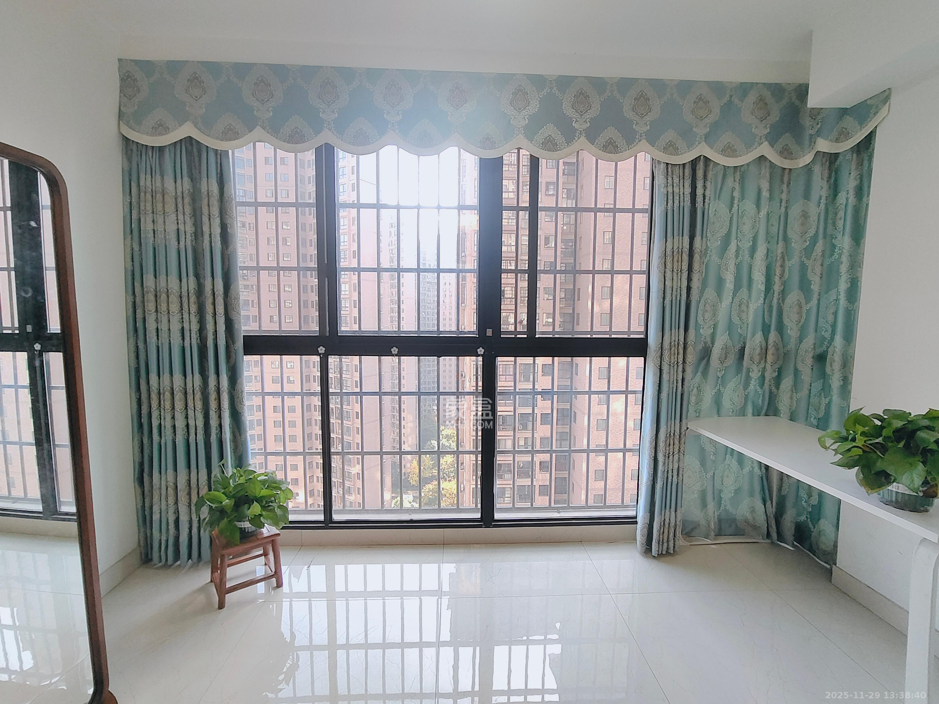 康桥长郡  3室2厅1卫    2000.0元/月室内图