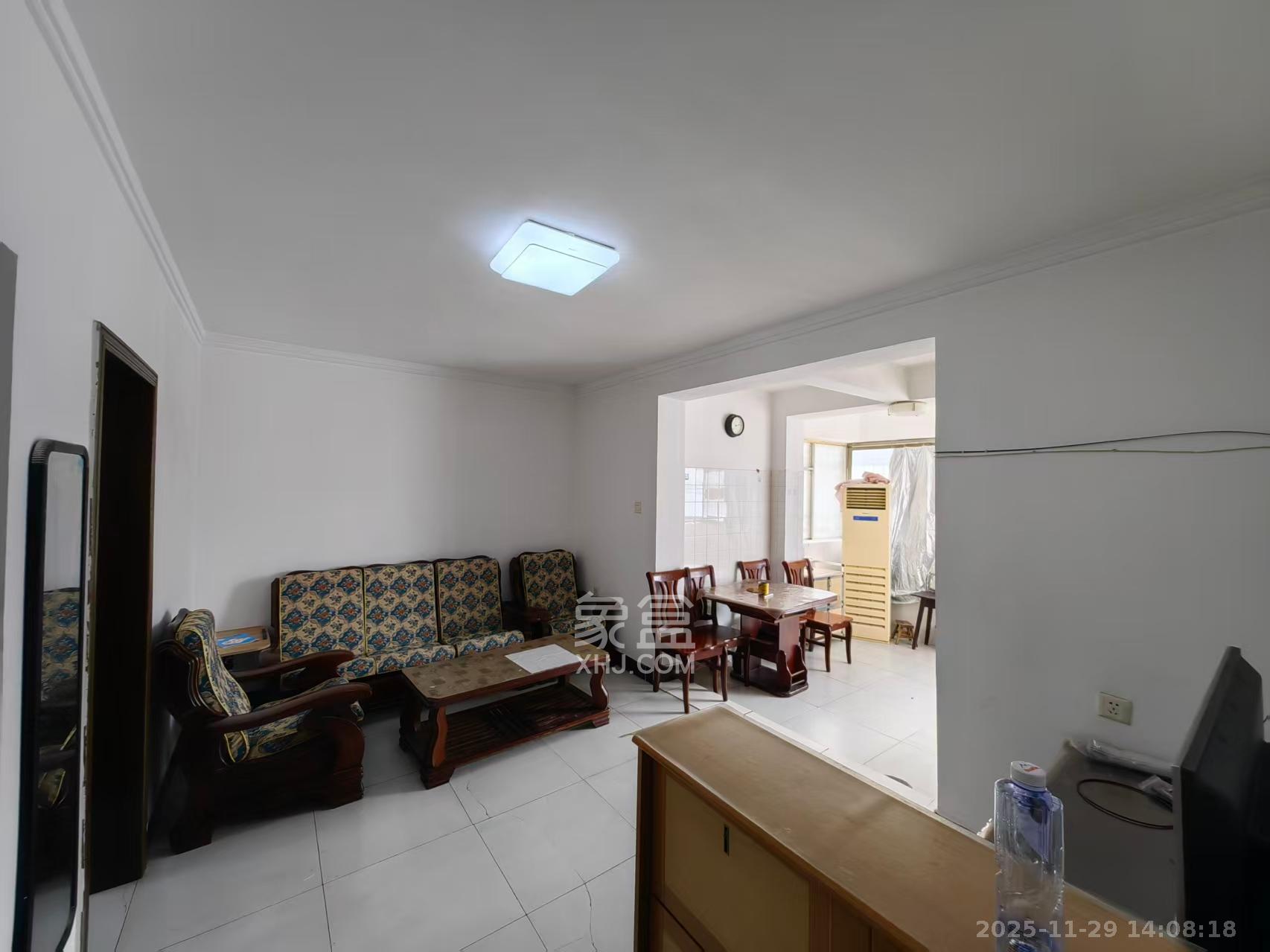 一步两搭桥 2室1厅1卫 2000.0元/月 一步两搭桥 2室1厅1卫 2000.0元/月室内图