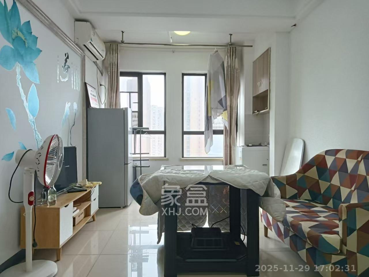 天鸿天府（天鸿中央大院）  1室1厅1卫    1500.0元/月室内图