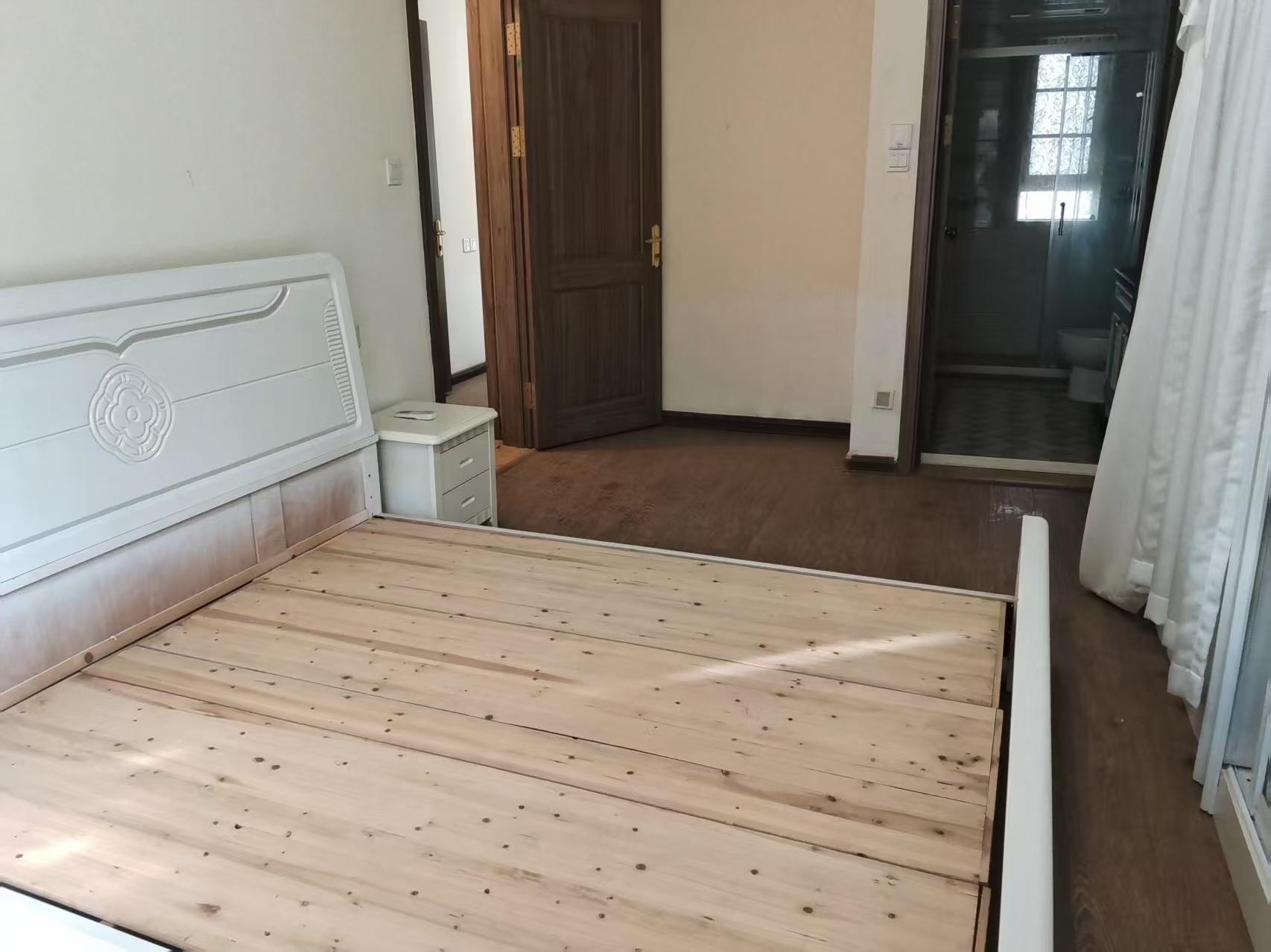 碧桂园 4室2厅2卫 1800.0元/月 碧桂园 4室2厅2卫 1800.0元/月室内图