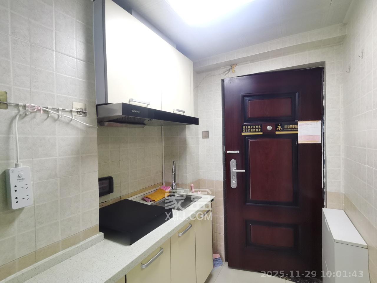 中建芙蓉嘉苑  1室1厅1卫    1300.0元/月室内图