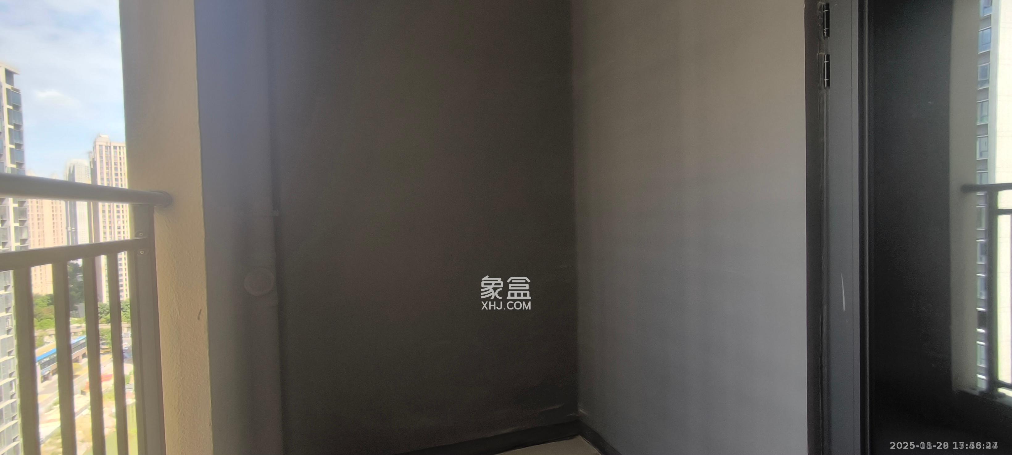 润和星河玥  3室2厅2卫    2000.0元/月室内图