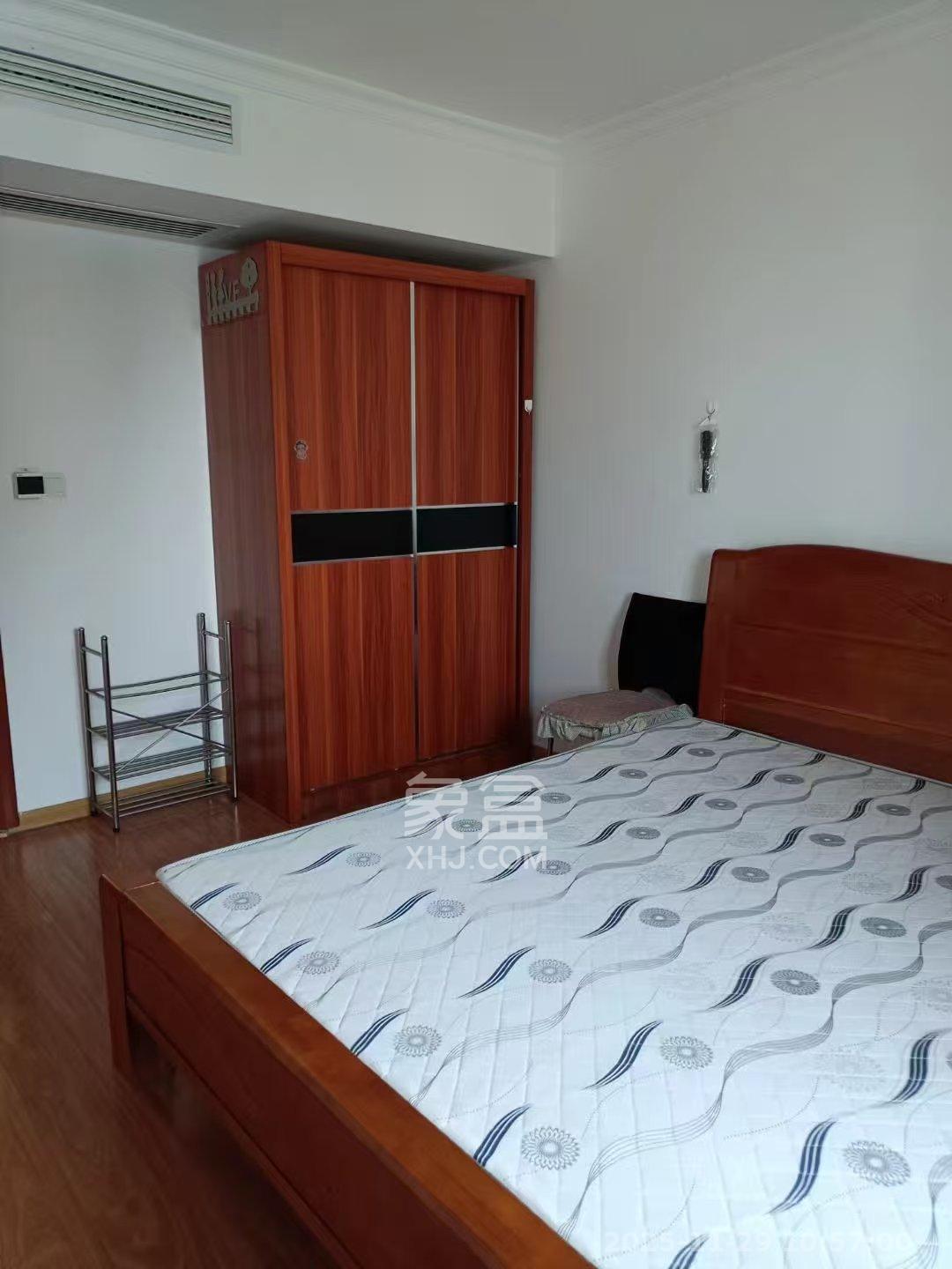 长沙卷烟厂高层小区 3室2厅1卫 2400.0元/月 长沙卷烟厂高层小区 3室2厅1卫 2400.0元/月室内图