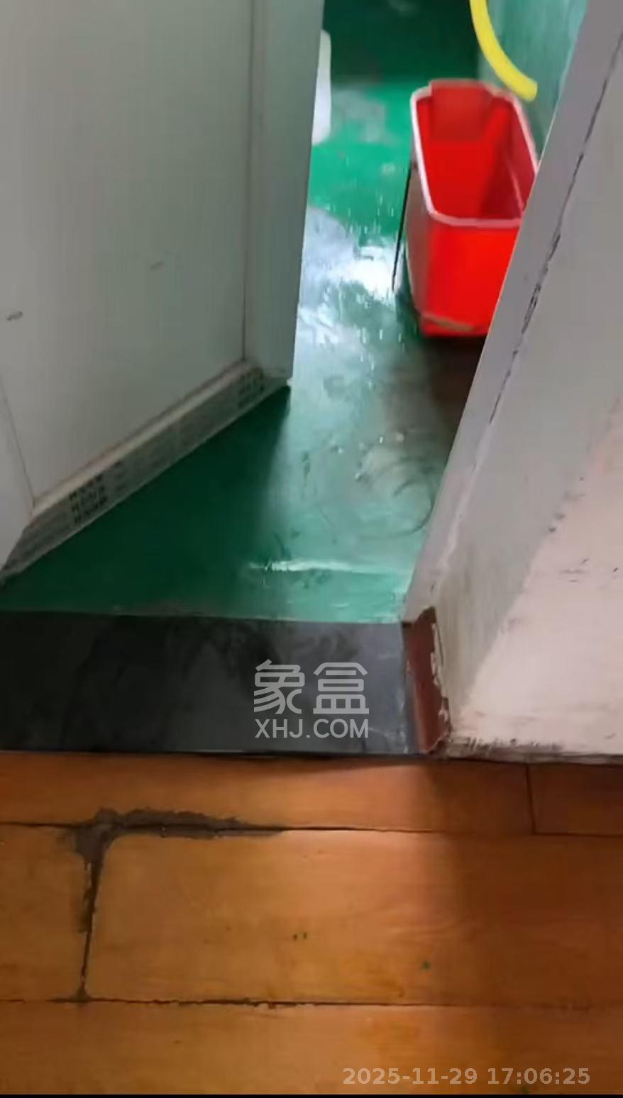 公交金盆小区  2室1厅1卫    1200.0元/月室内图