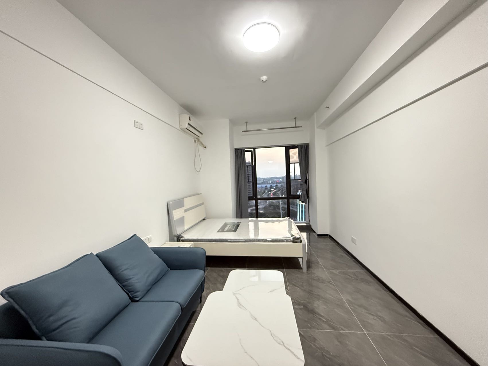 鄱阳汇金中心  1室0厅0卫    1300.0元/月户型图