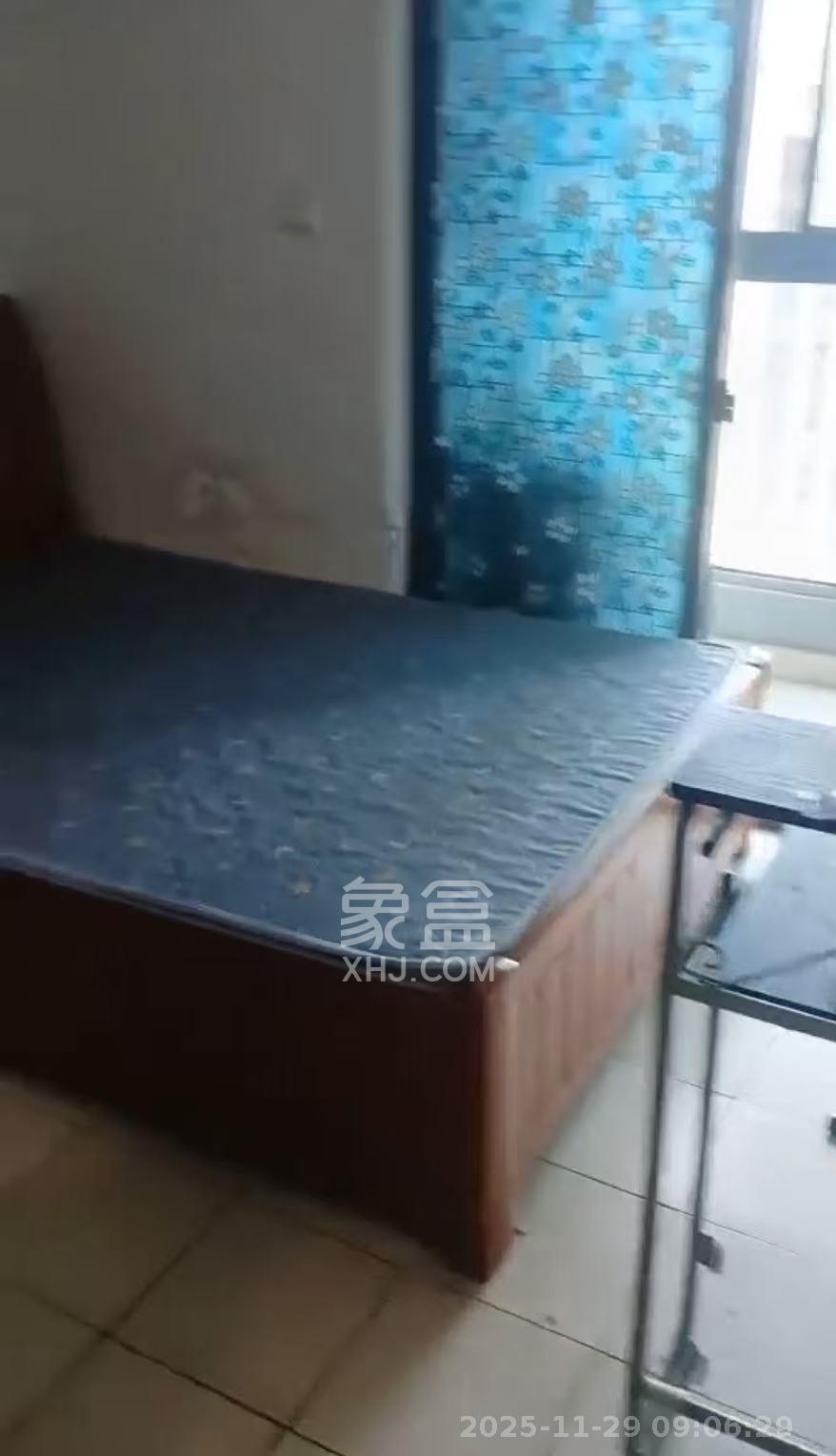 绿地中央广场 1室1厅1卫 1150.0元/月 绿地中央广场 1室1厅1卫 1150.0元/月室内图