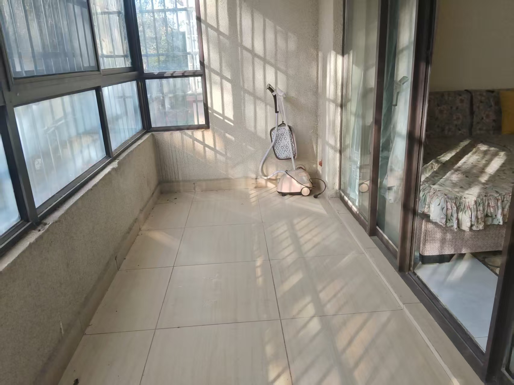 碧桂园 4室2厅2卫 1800.0元/月 碧桂园 4室2厅2卫 1800.0元/月室内图