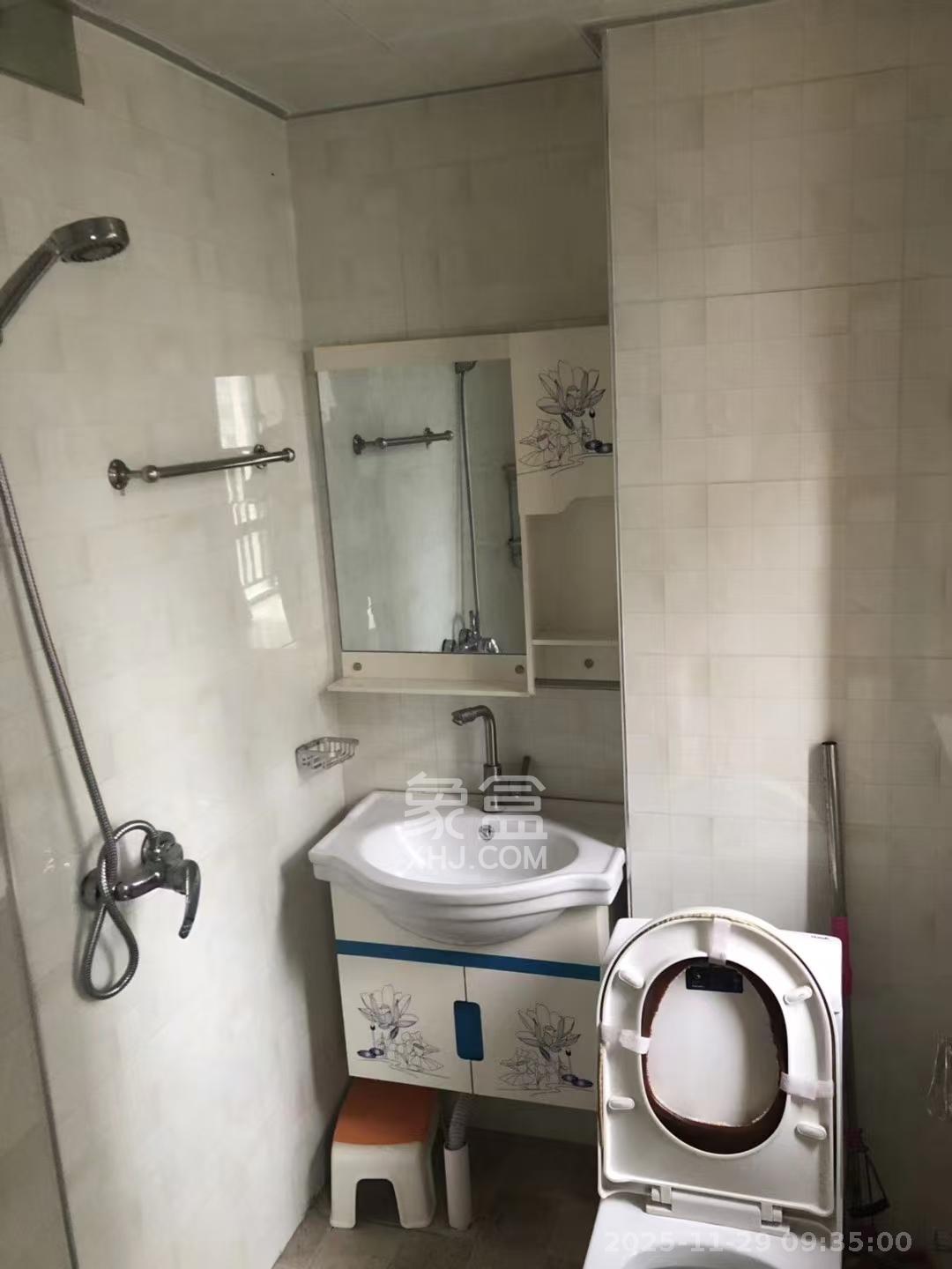 香樟兰亭（朗峰苑）  4室2厅1卫    2450.0元/月室内图