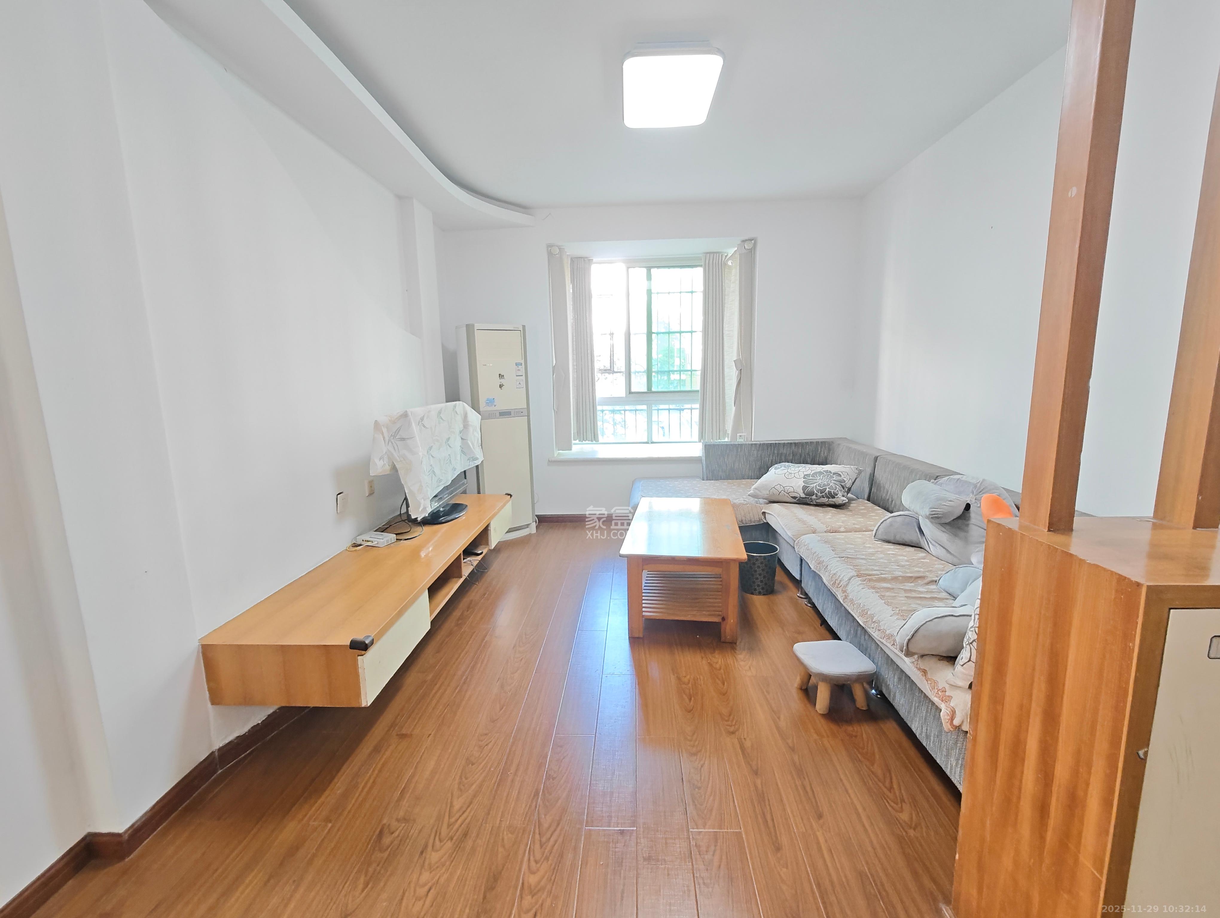 恩瑞麓山名园(龙王港小区) 2室2厅1卫 2000.0元/月 恩瑞麓山名园(龙王港小区) 2室2厅1卫 2000.0元/月室内图