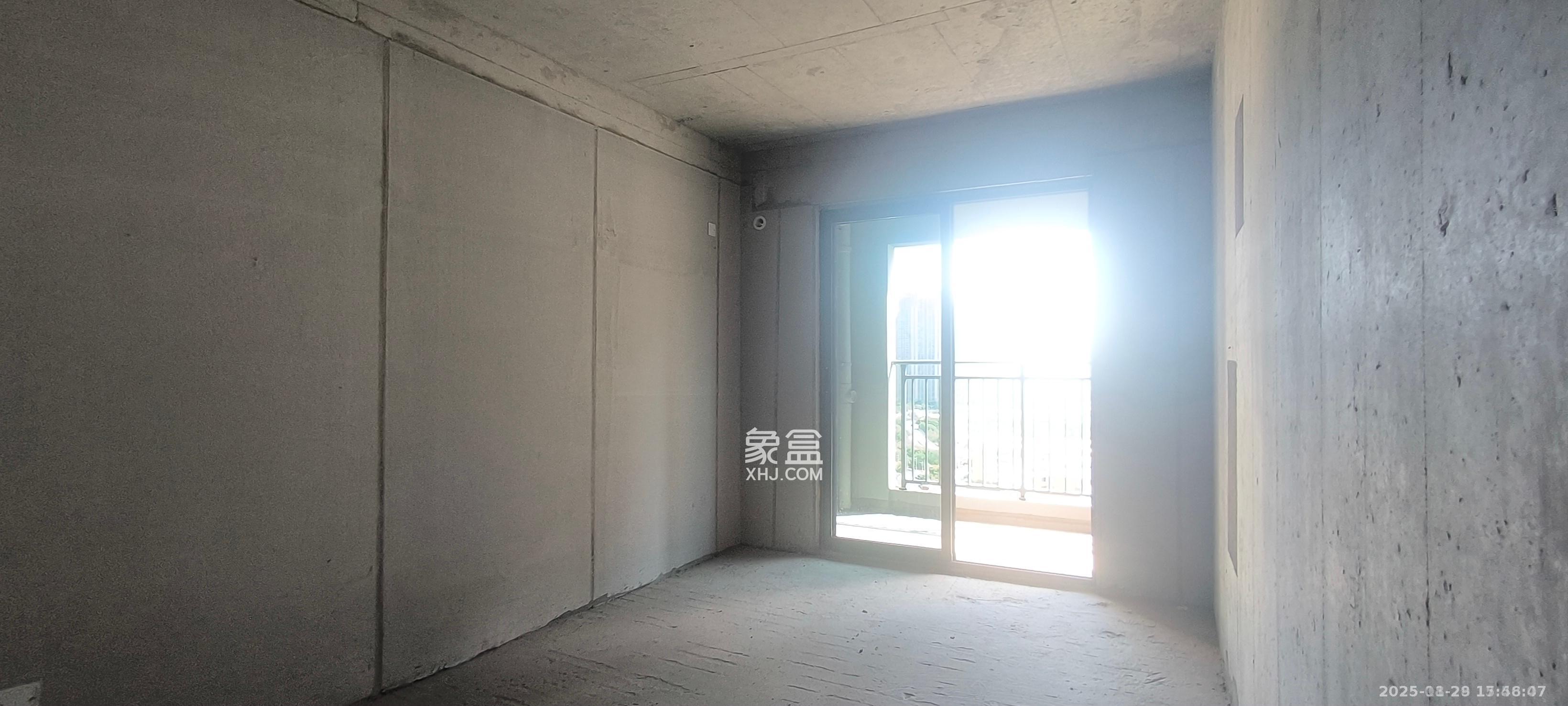 润和星河玥  3室2厅2卫    2000.0元/月室内图