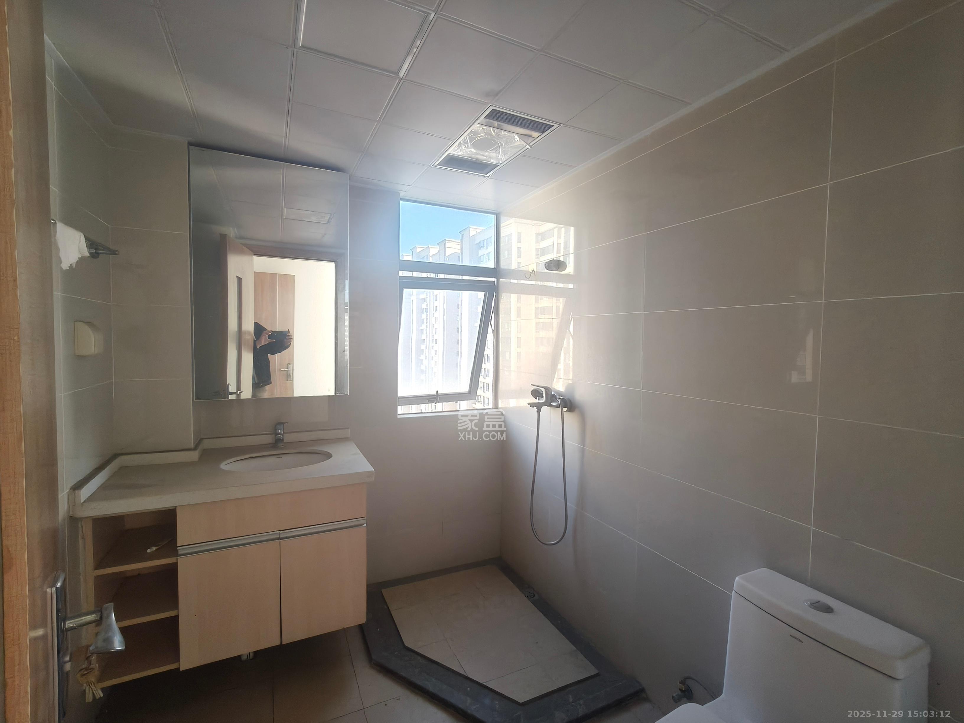 五矿万境蓝山  4室2厅2卫    2800.0元/月室内图