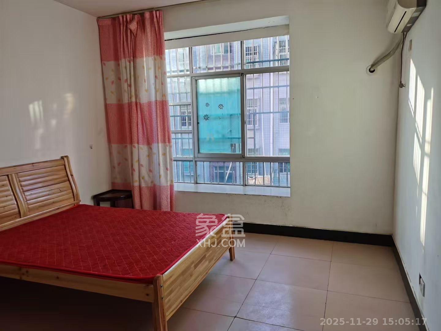 洞井一小区  1室1厅1卫    1300.0元/月