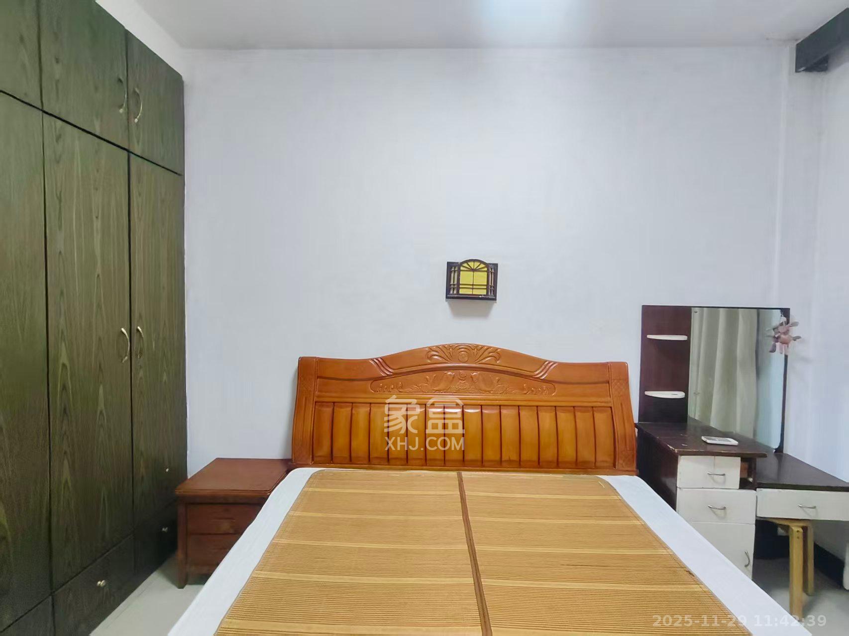 新桥家园 2室2厅1卫 1400.0元/月 新桥家园 2室2厅1卫 1400.0元/月室内图