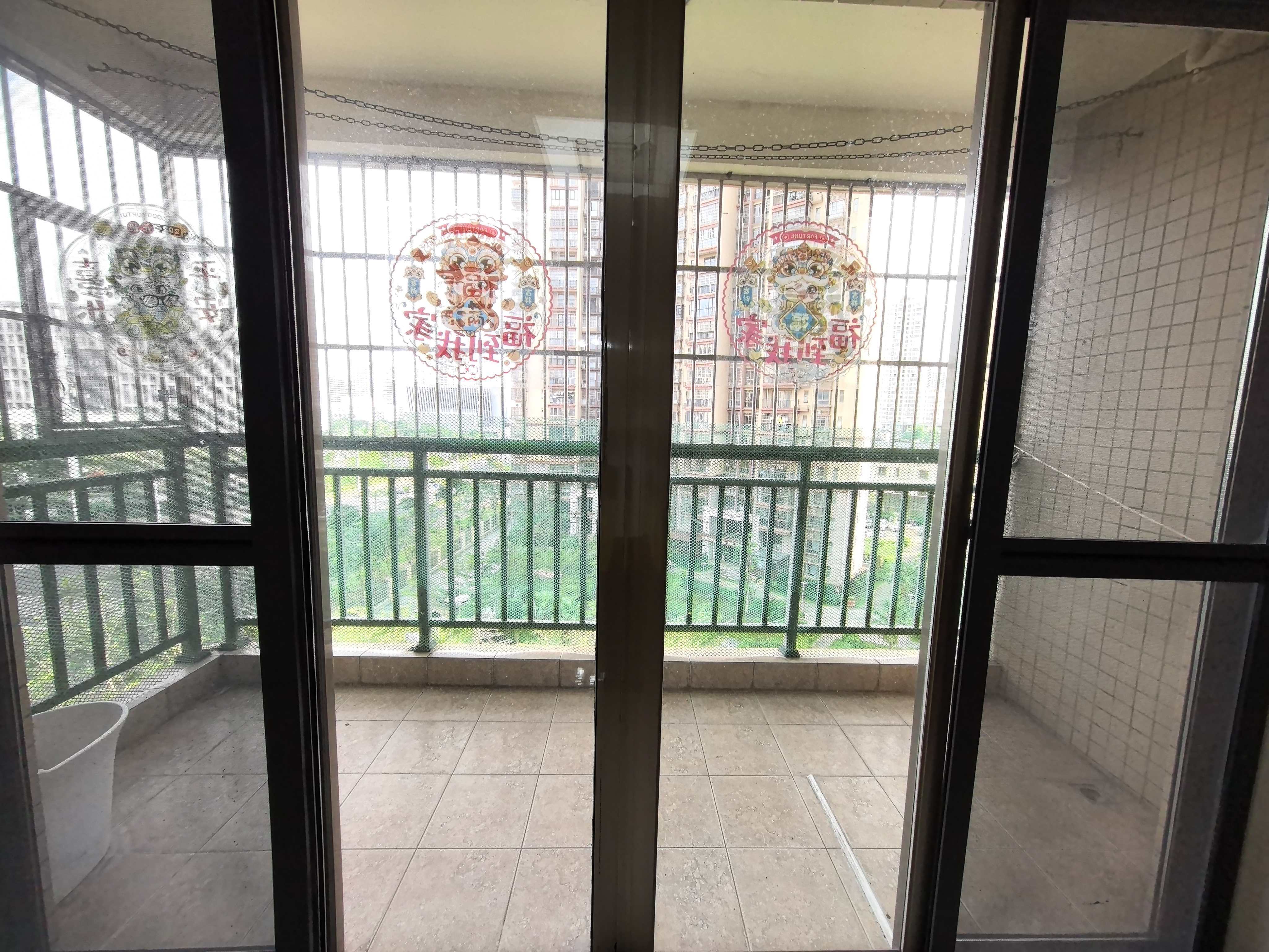 滨江绿都  3室2厅2卫    2700.0元/月室内图