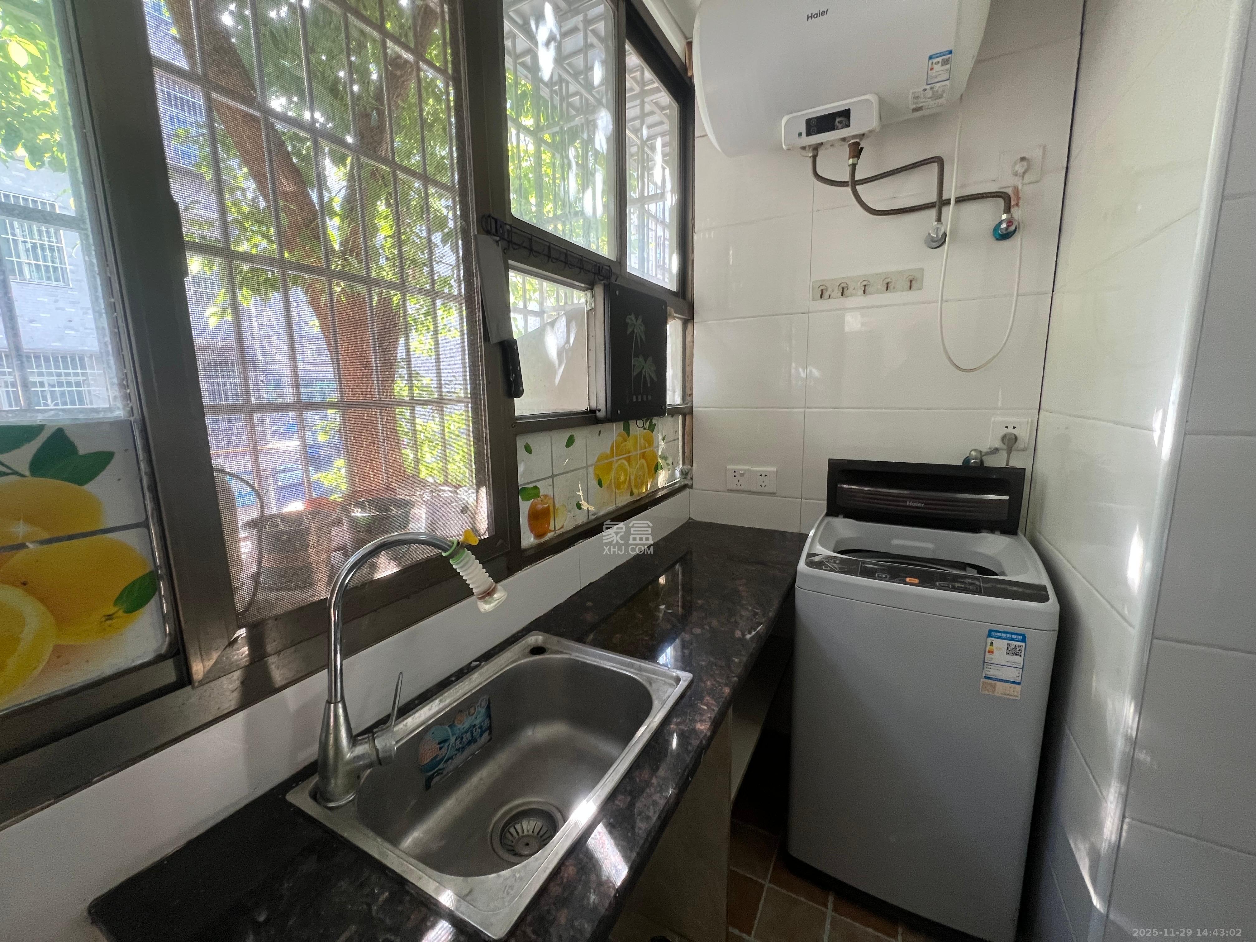 润泽园 1室0厅0卫 900.0元/月 润泽园 1室0厅0卫 900.0元/月室内图